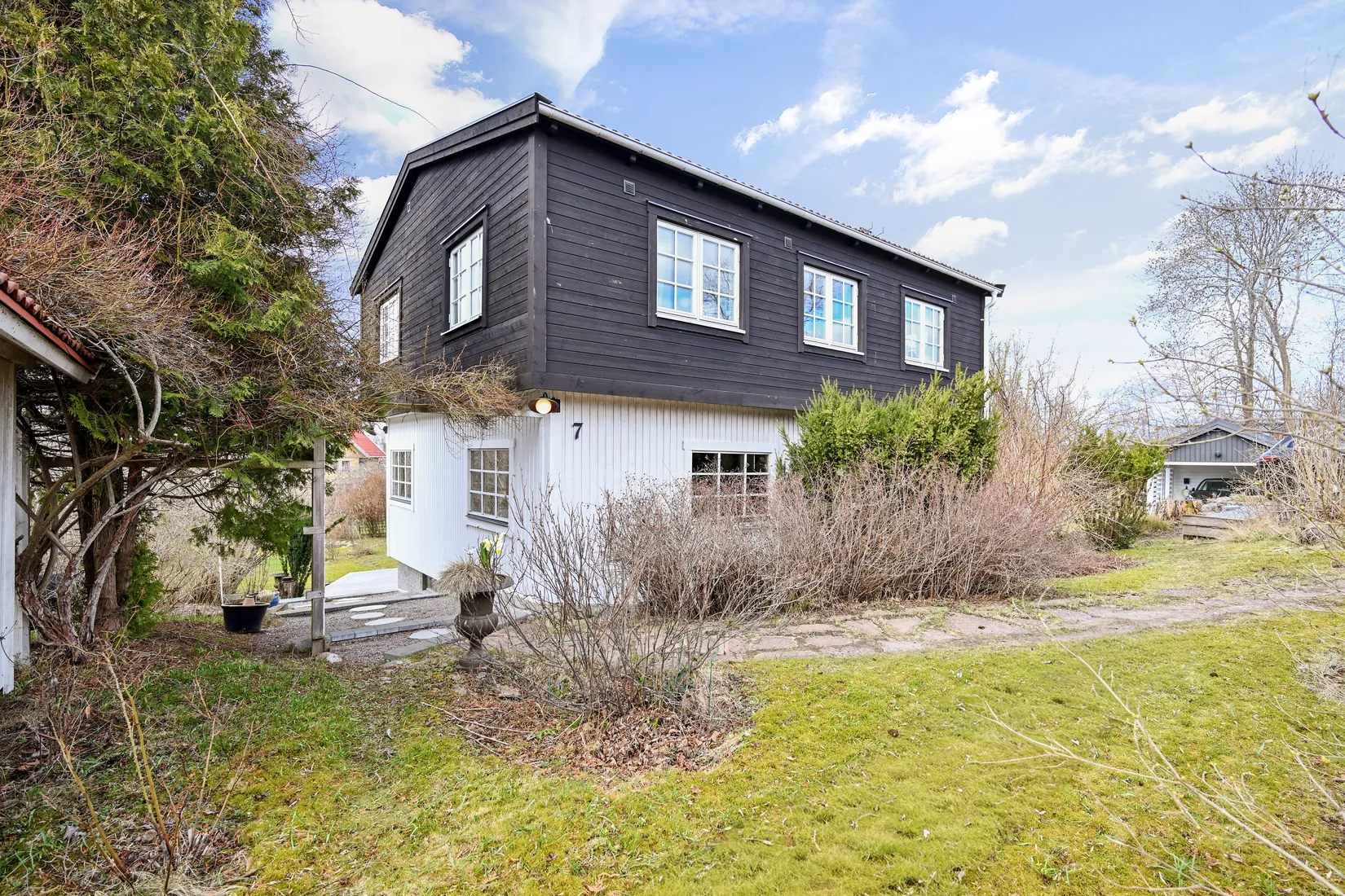 Villa, Allévägen 7, Österskär, Österåker