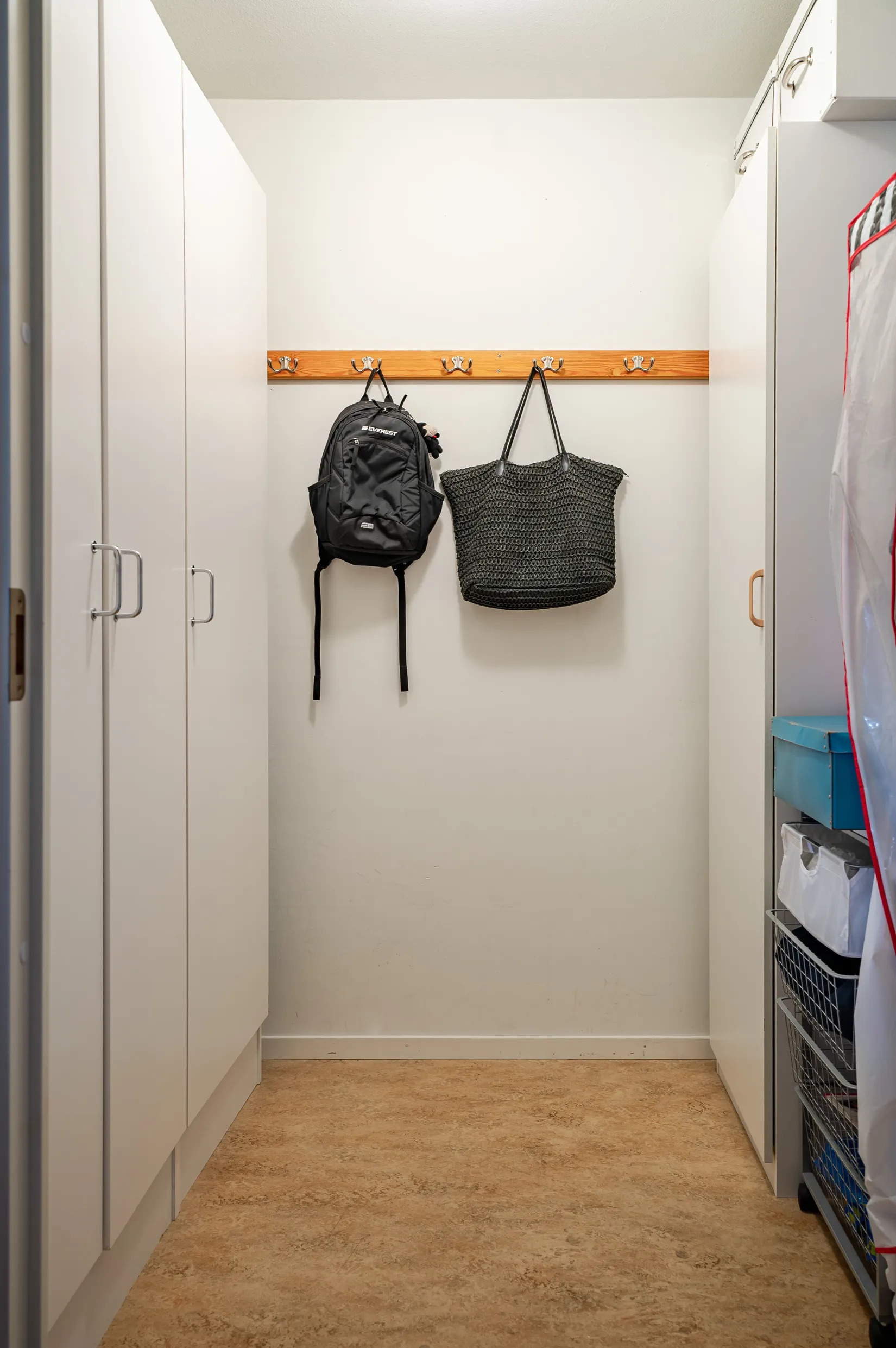 Bostadsrätt, Kyrkängsbacken 16, Centrala Huddinge, Huddinge