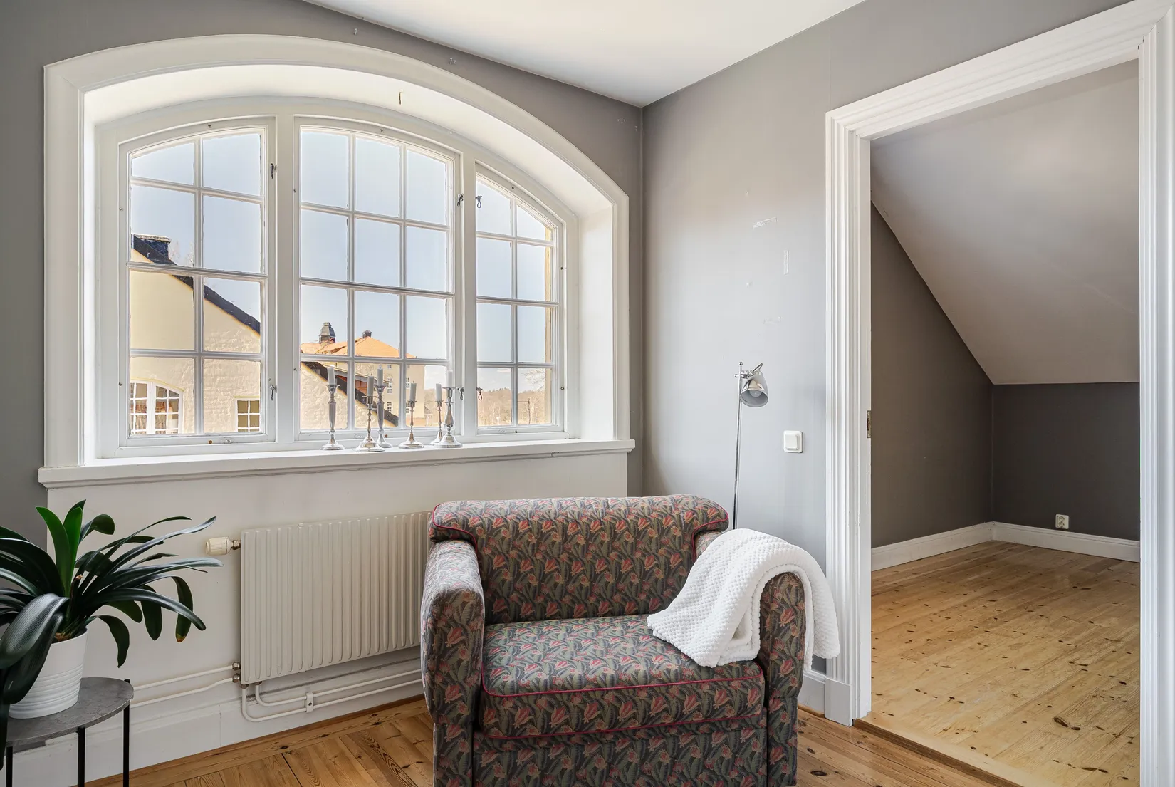 Villa, Radhus, Regementsgatan 55B, Strängnäs