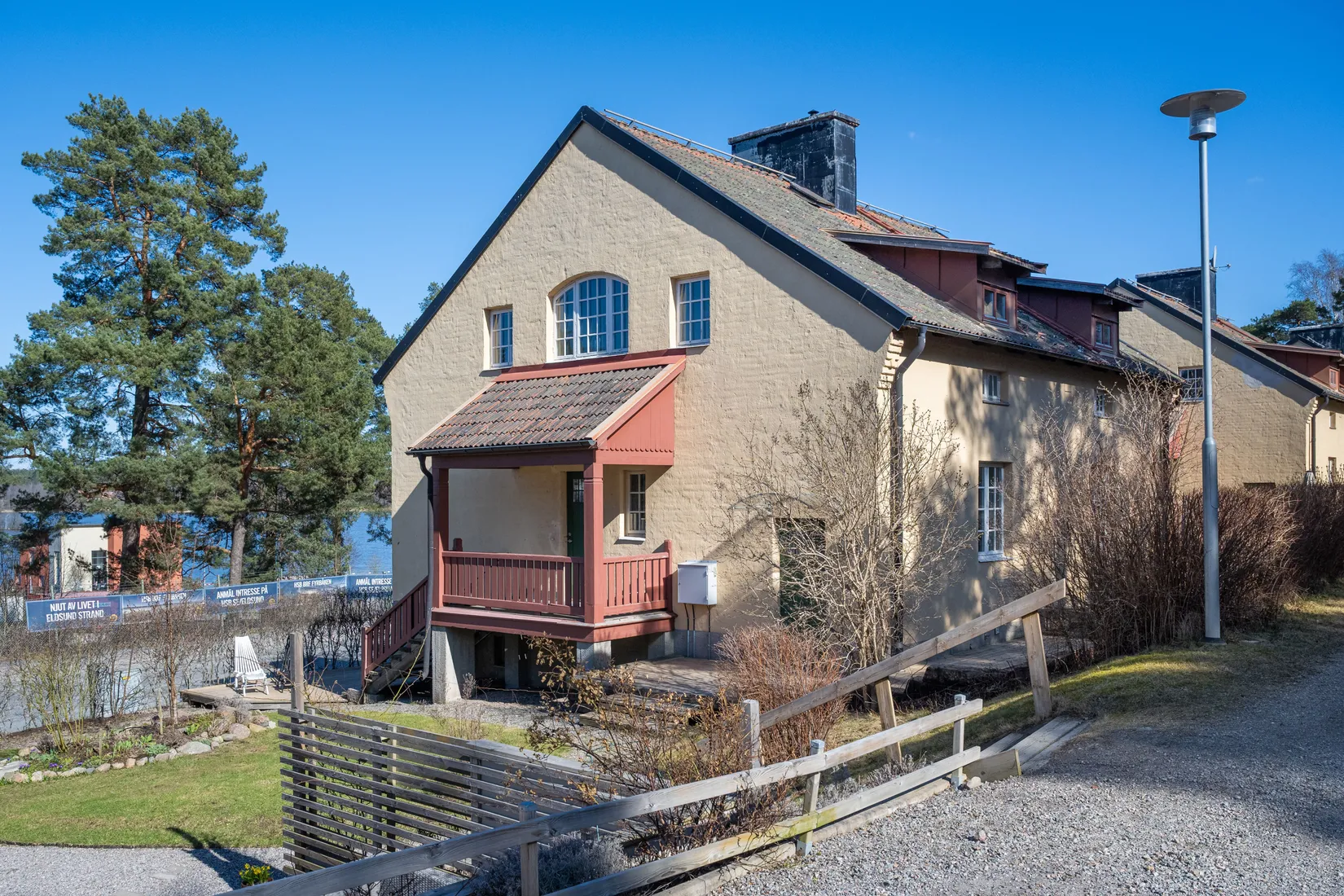 Villa, Radhus, Regementsgatan 55B, Strängnäs