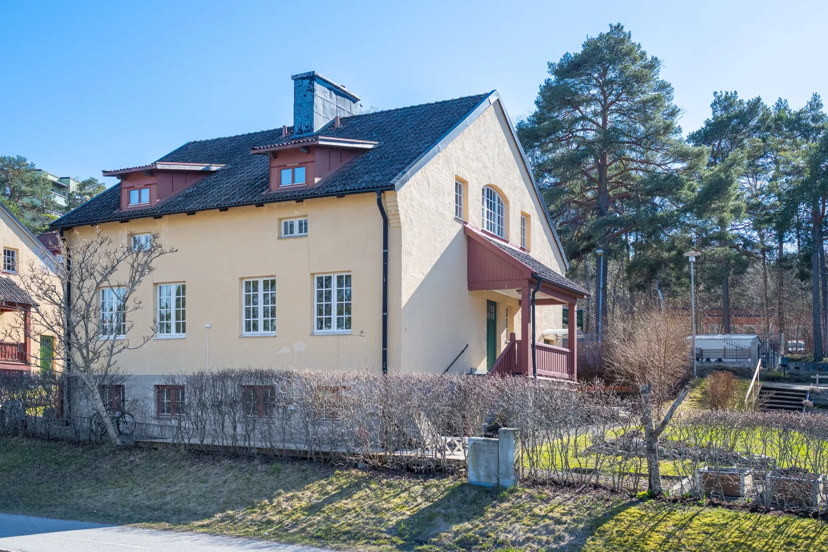 Villa, Radhus, Regementsgatan 55B, Strängnäs