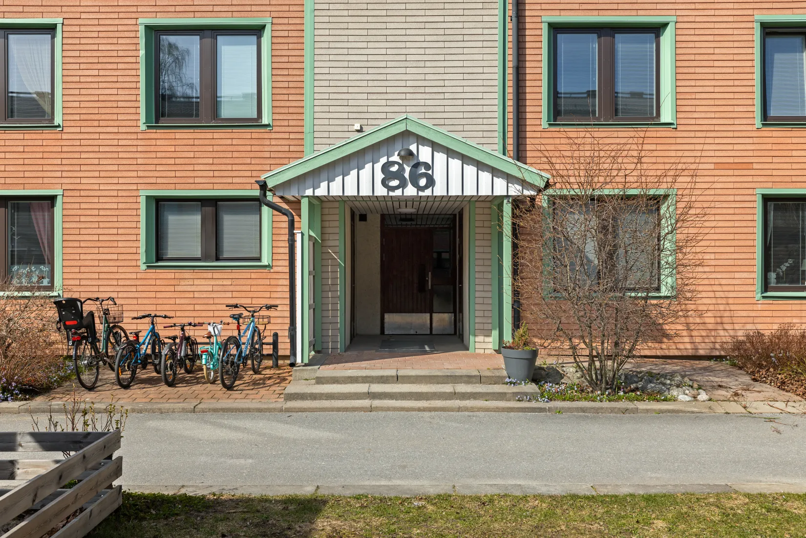 Bostadsrätt, Njupkärrsvägen 86, Tyresö Centrum, Tyresö