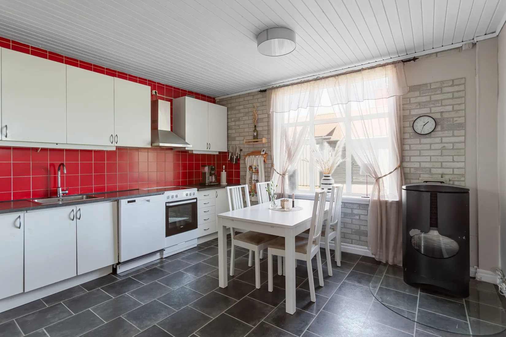 Villa, Ängarydsgatan 2, Flisby, Nässjö