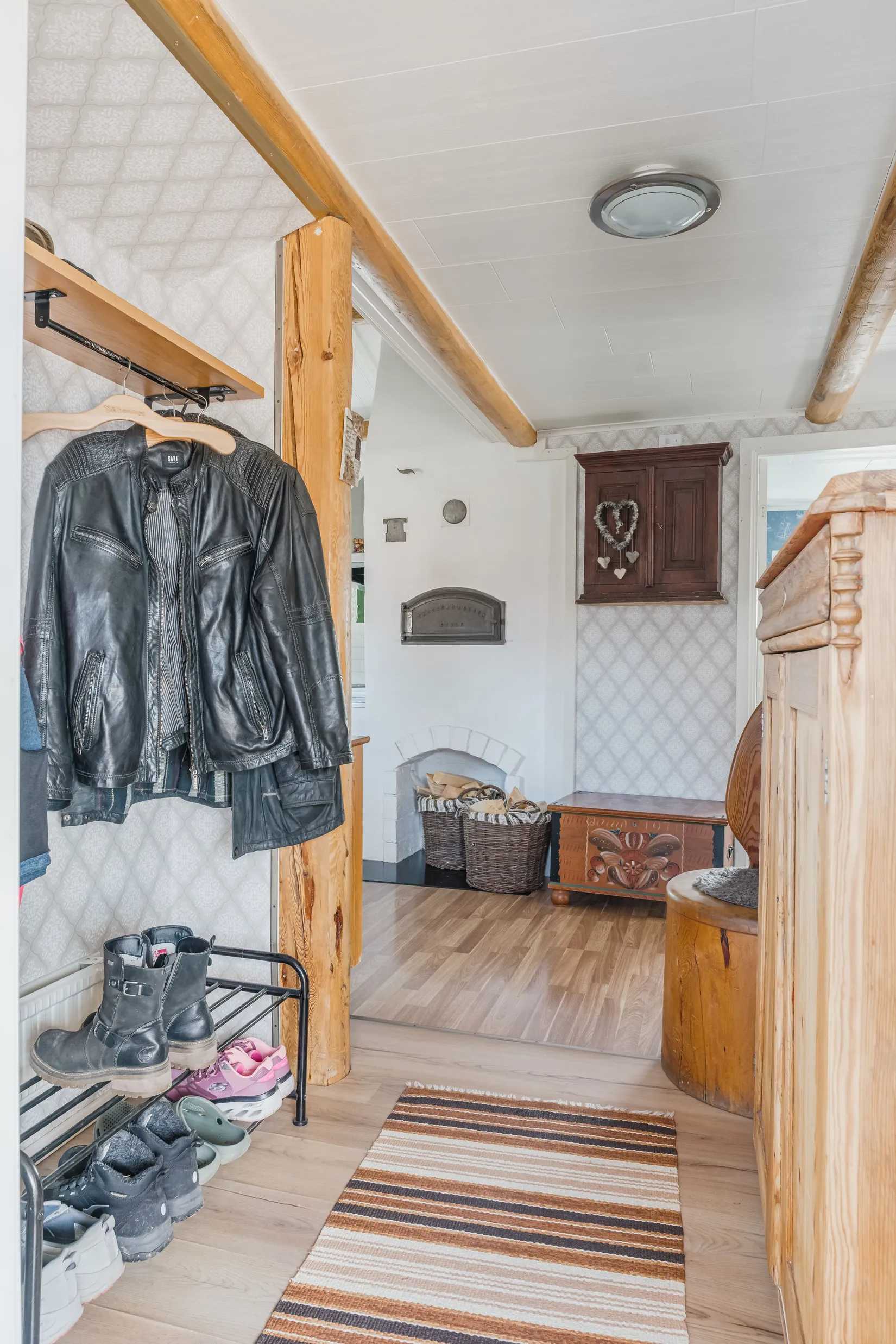 Villa, Gård/Skog, Skeberg Skålhol 384, Leksand