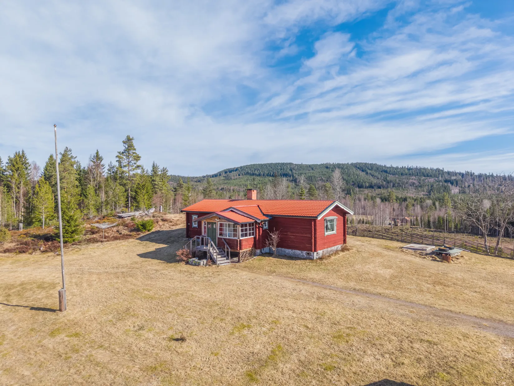 Villa, Gård/Skog, Skeberg Skålhol 384, Leksand