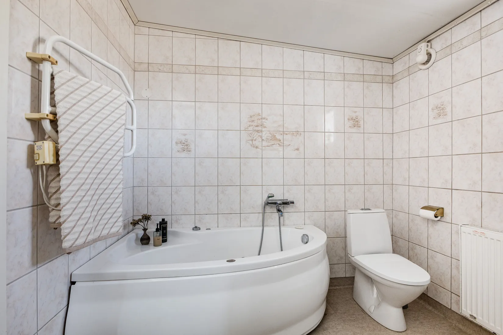 Villa, Skorvenstigen 6, Tidö-Lindö, Västerås