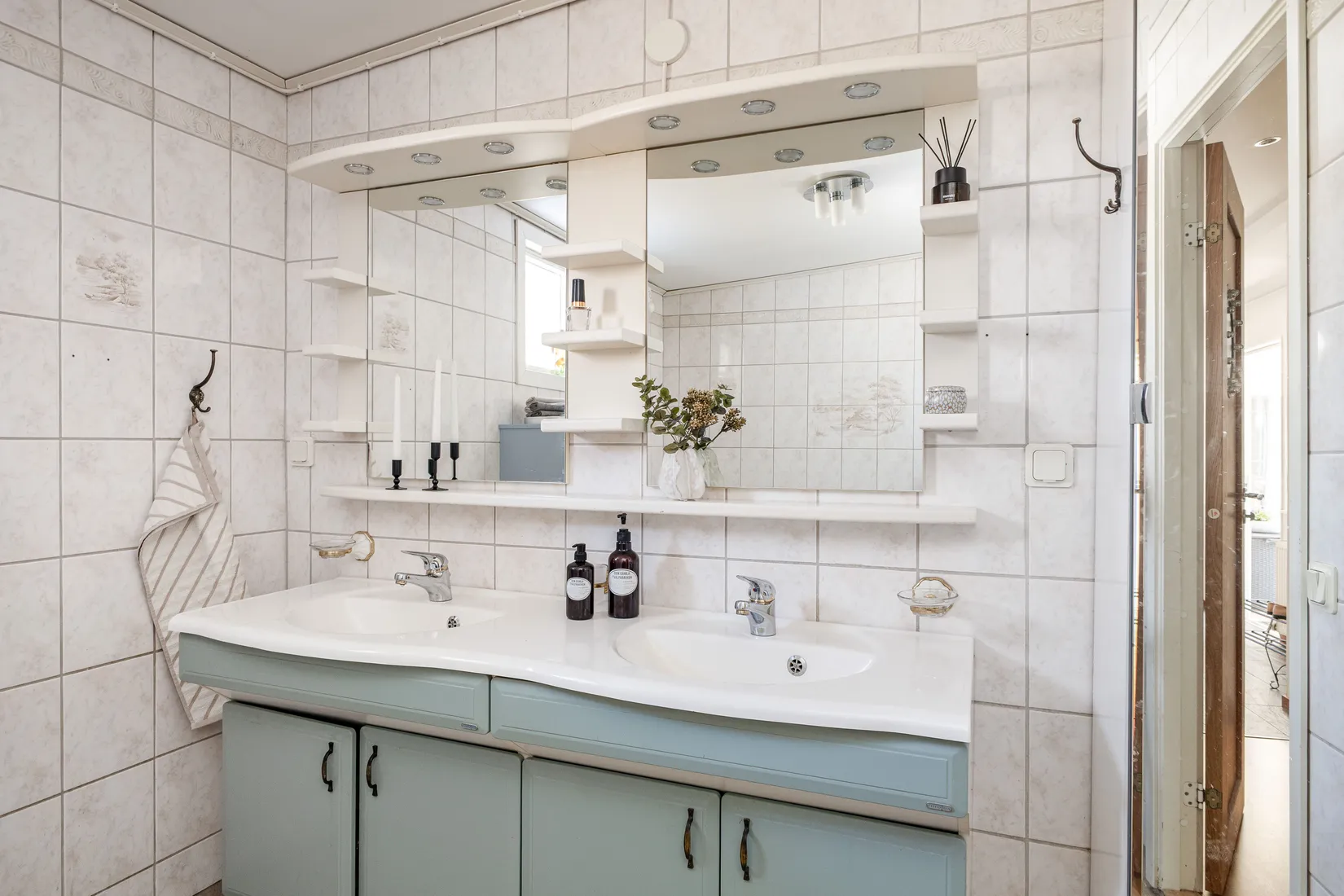 Villa, Skorvenstigen 6, Tidö-Lindö, Västerås