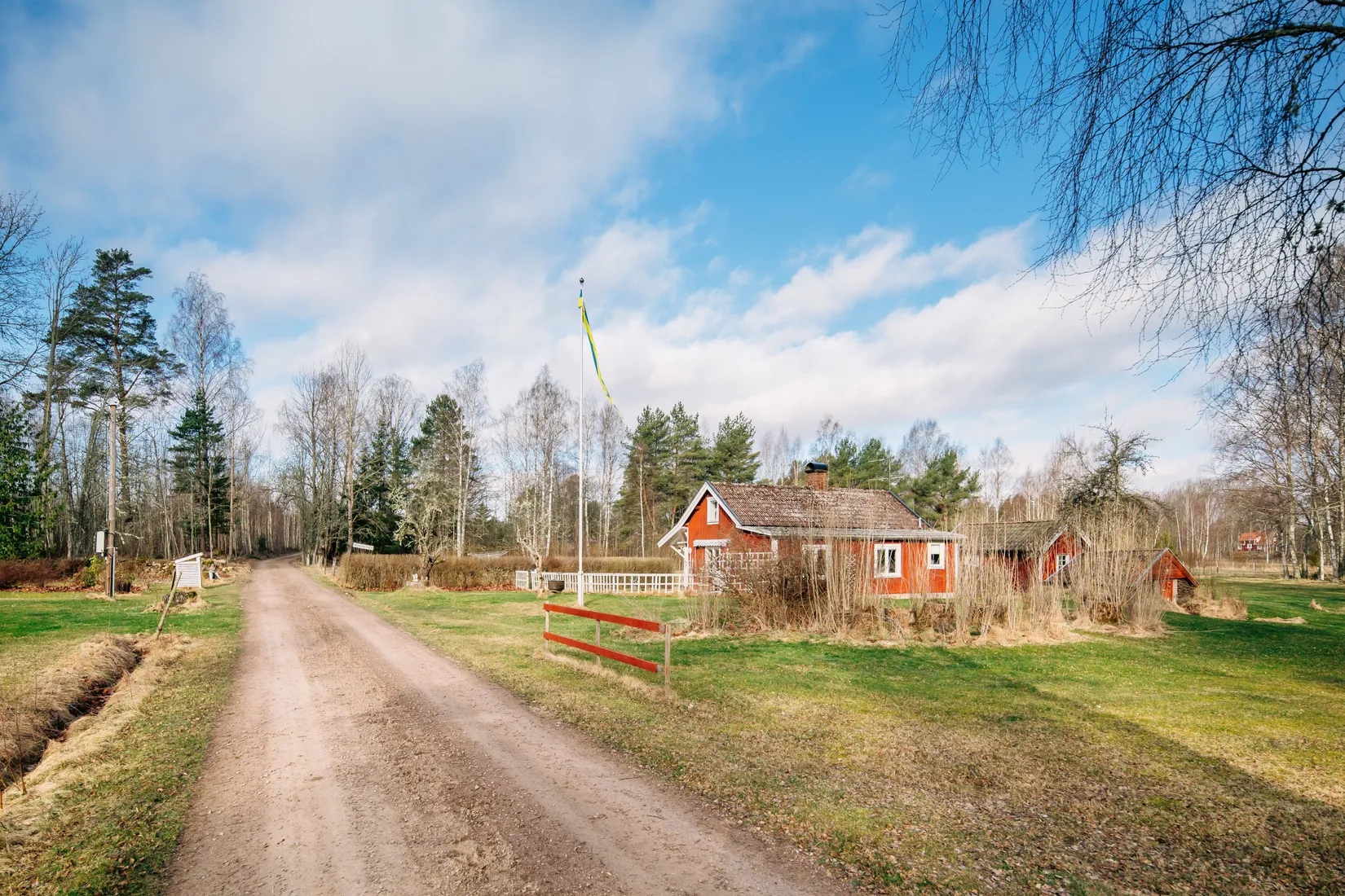 Villa, Uggletorp Skogsmossen 12, Töreboda