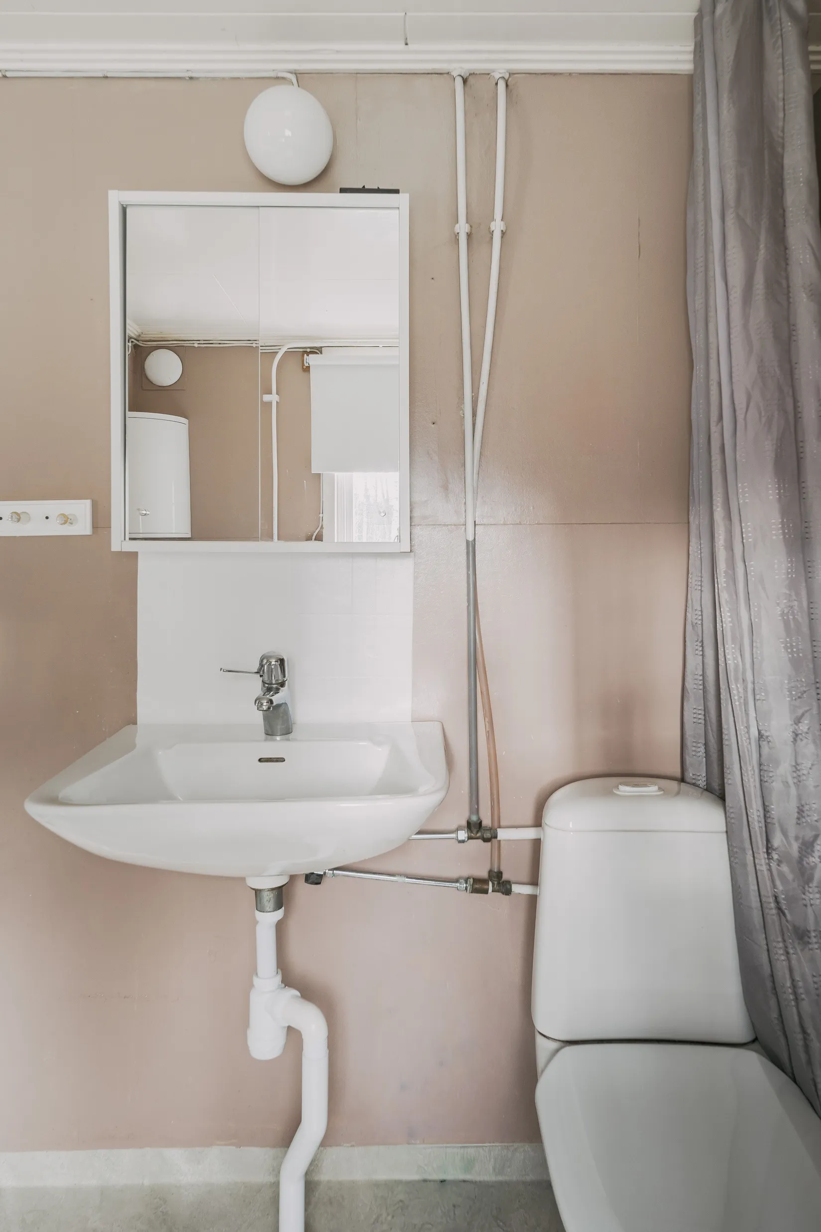 Villa, Uggletorp Skogsmossen 12, Töreboda