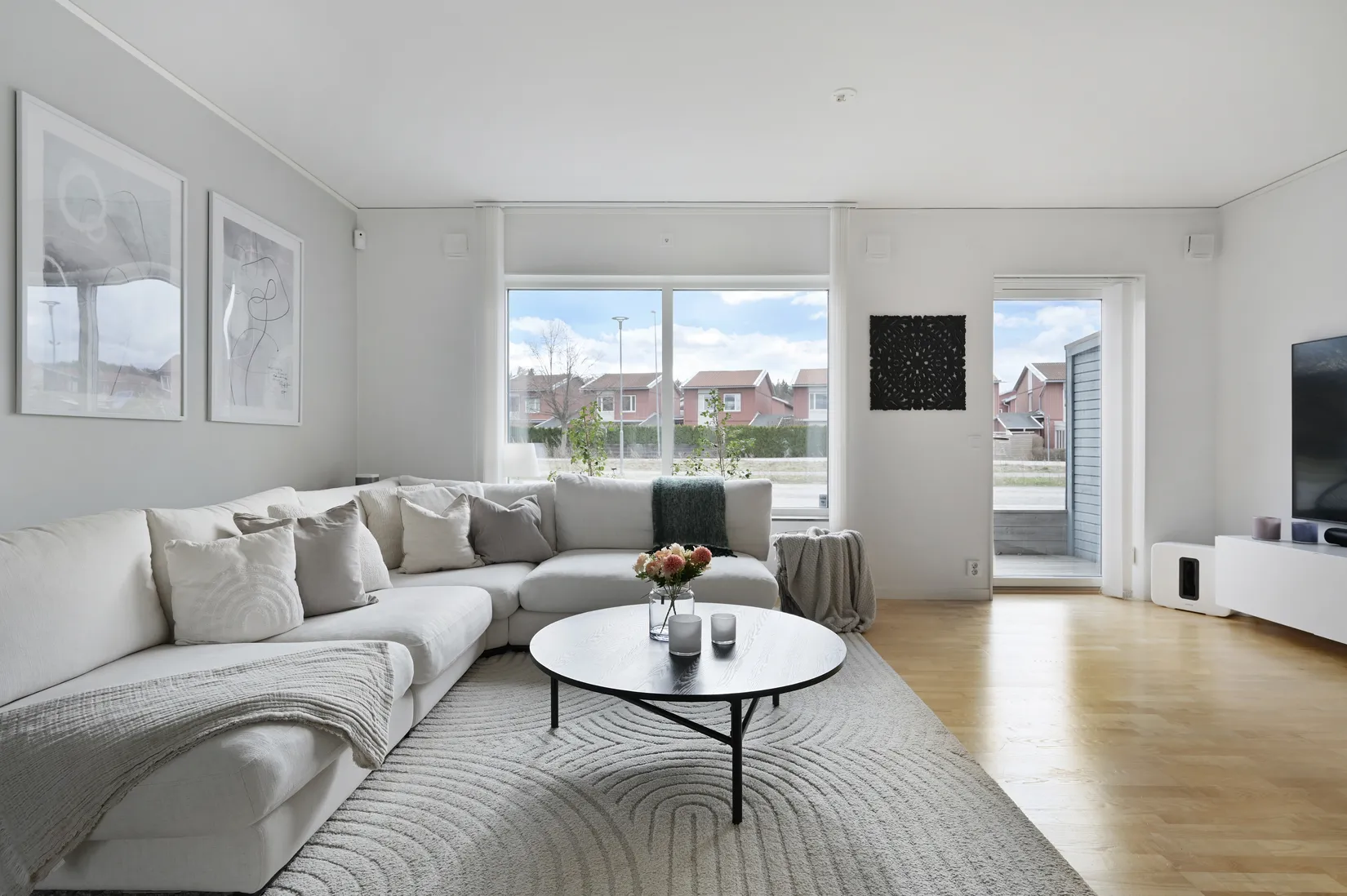 Bostadsrätt, Radhus, Vendelgränd 10, Skälby, Järfälla