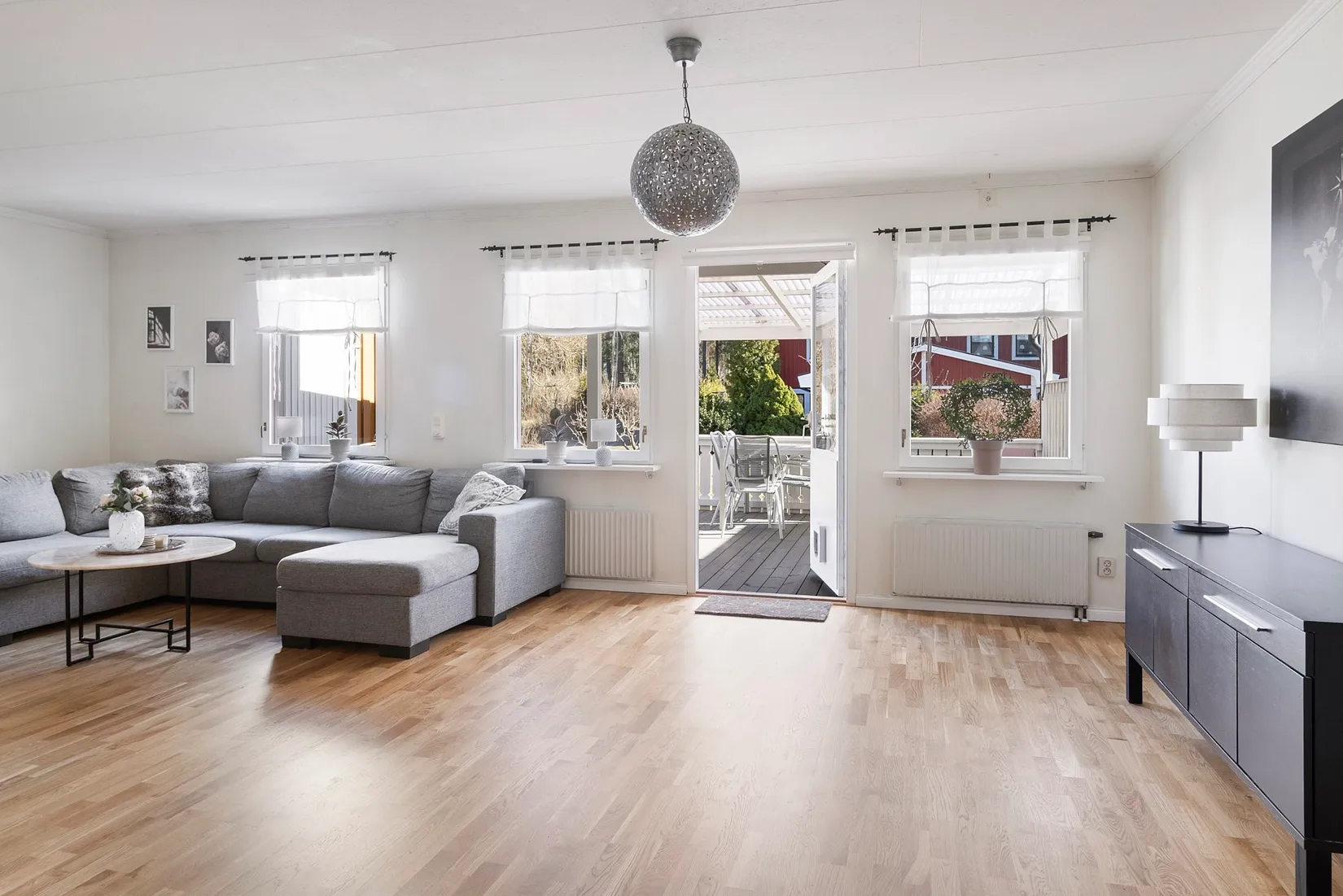 Radhus, Guttorms väg 16, Irsta, Västerås