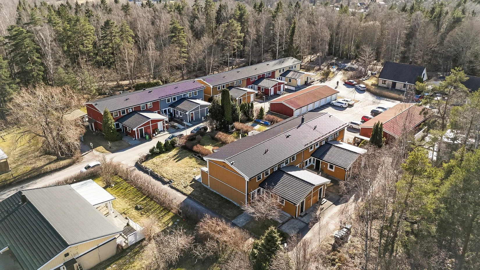 Radhus, Guttorms väg 16, Irsta, Västerås