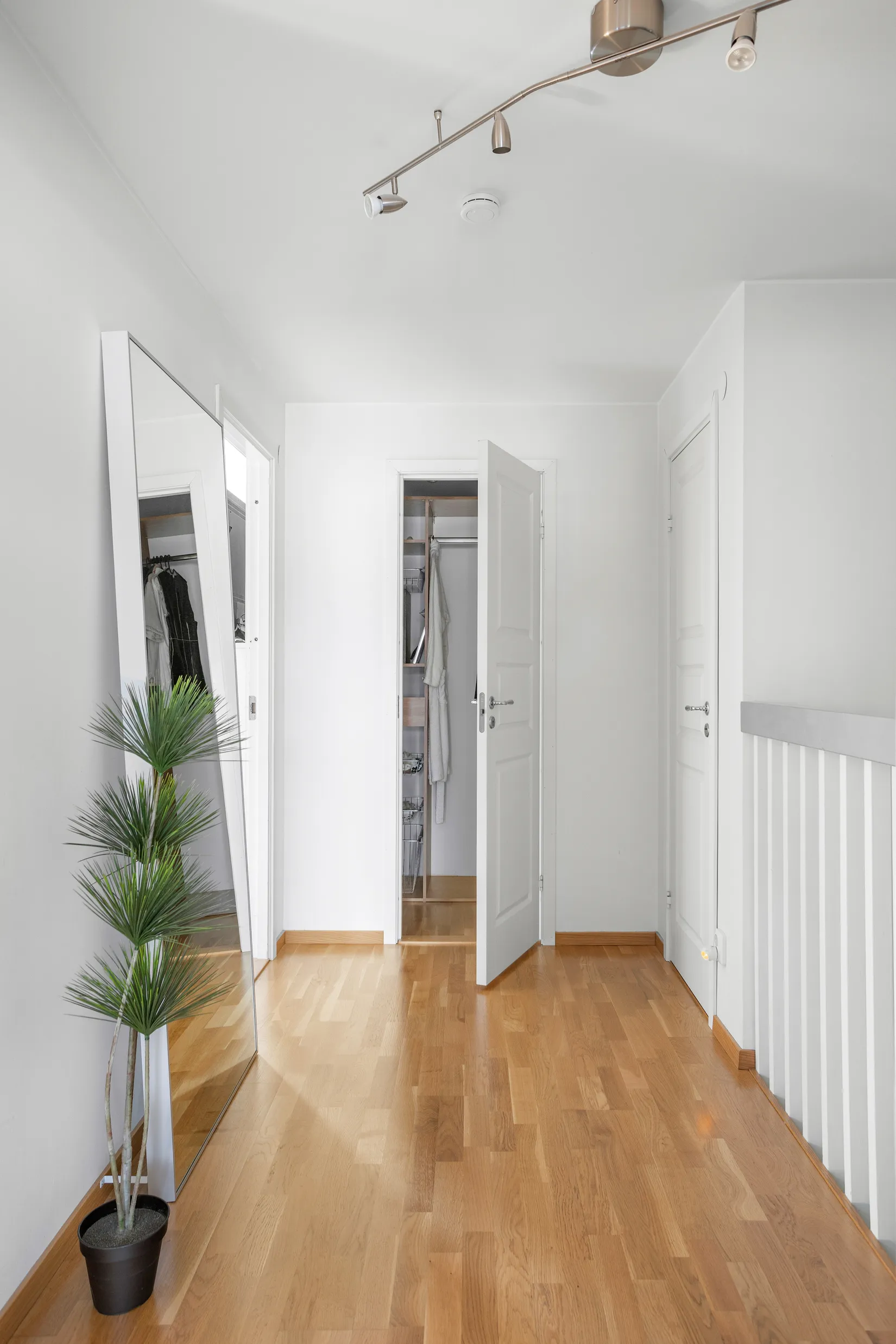 Villa, Radhus, Backlöksvägen 60, Hässelby Norra Villastad, Stockholm