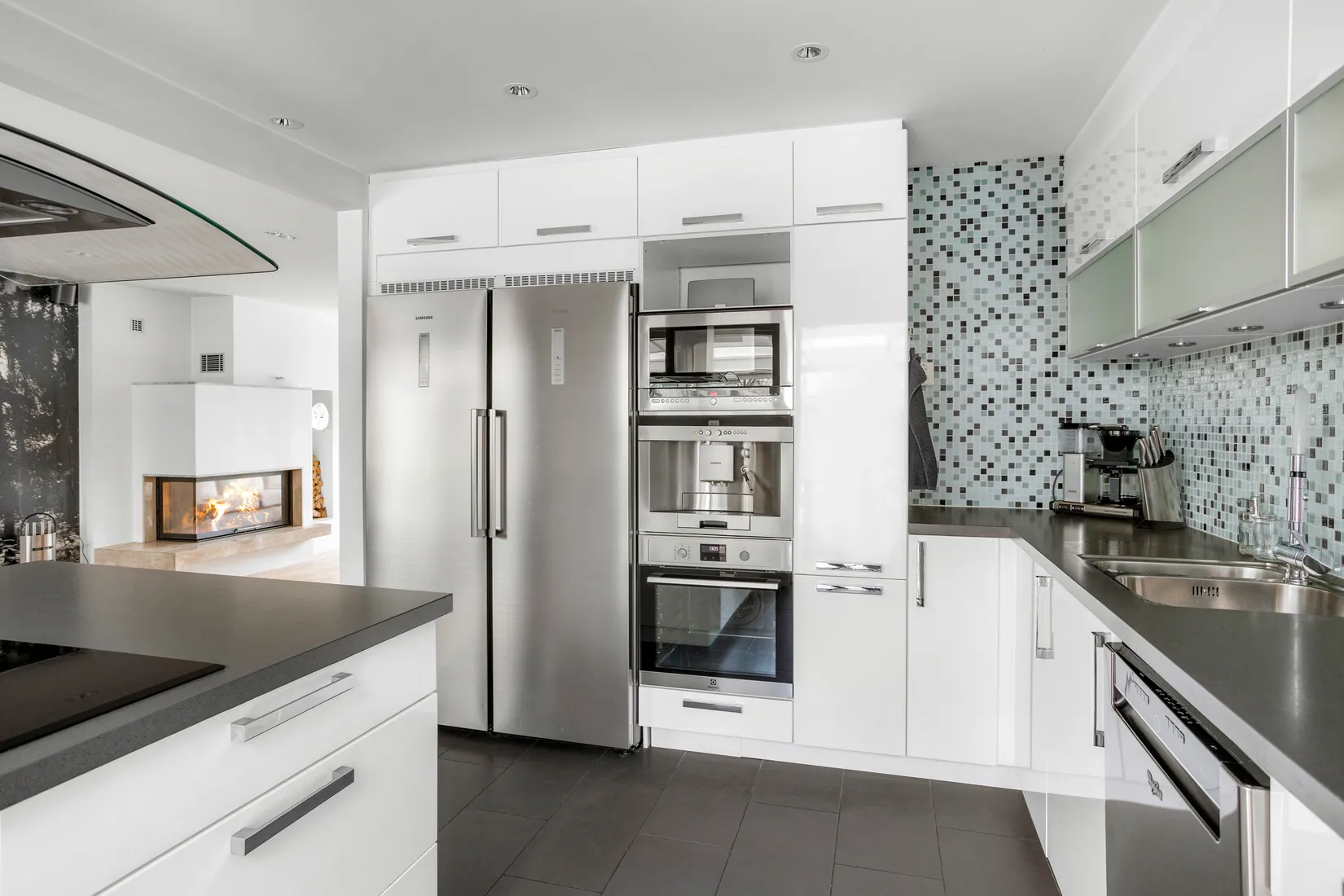 Villa, Radhus, Backlöksvägen 60, Hässelby Norra Villastad, Stockholm