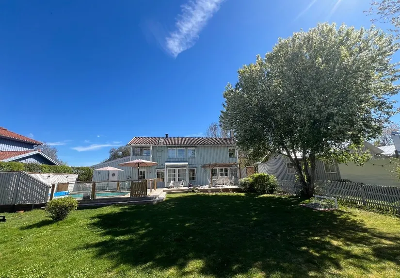 Villa, Gröna vägen 4, Håbo-Tibble Kyrkby, Upplands-Bro