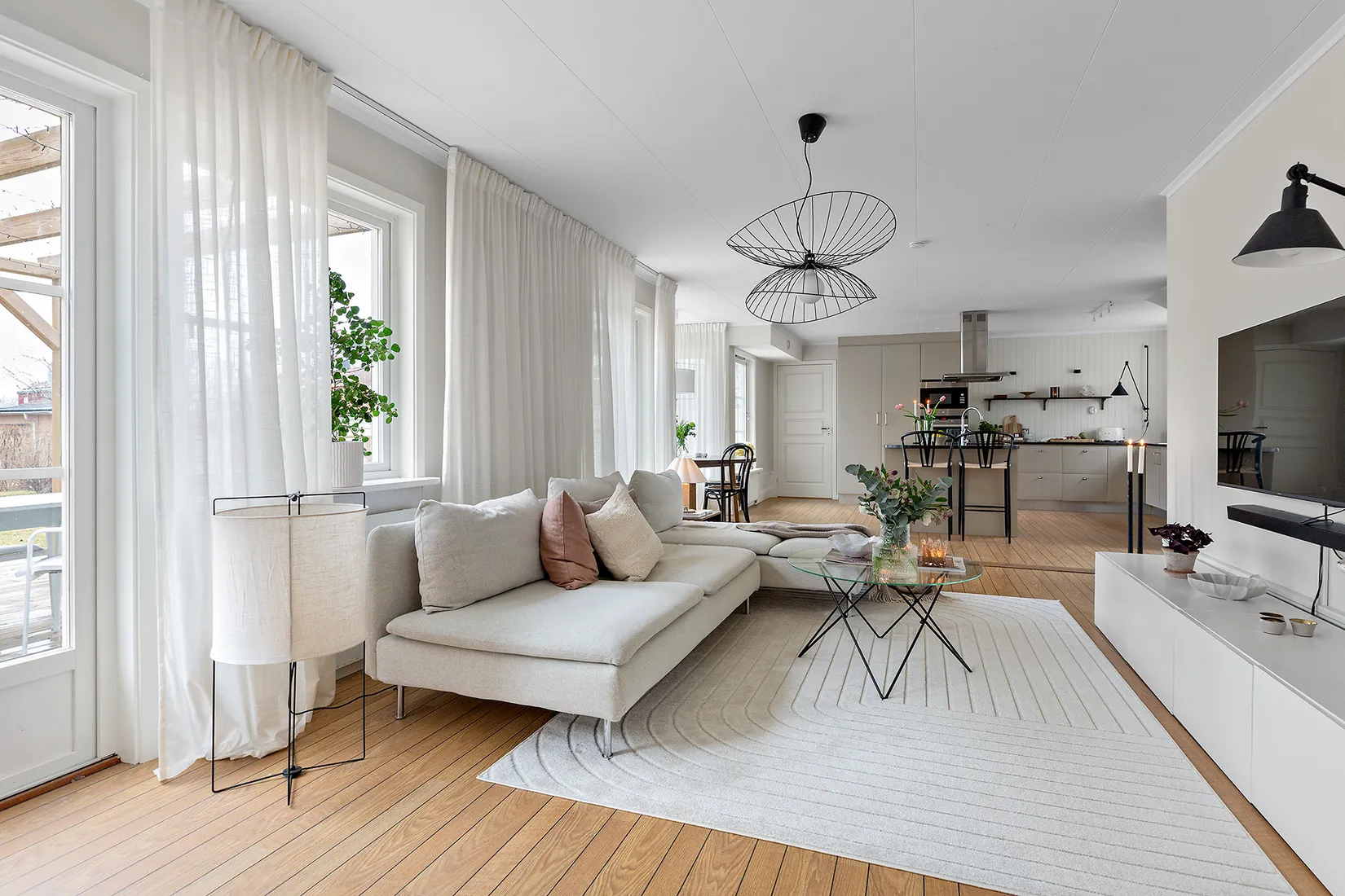 Villa, Gröna vägen 4, Håbo-Tibble Kyrkby, Upplands-Bro