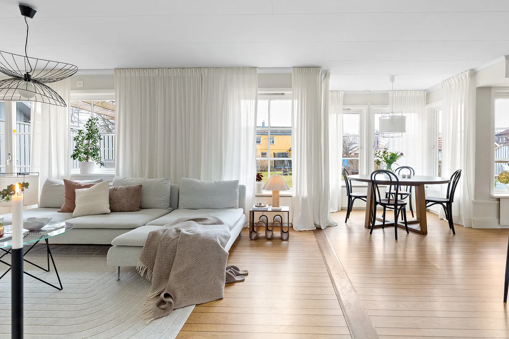 Villa, Gröna vägen 4, Håbo-Tibble Kyrkby, Upplands-Bro