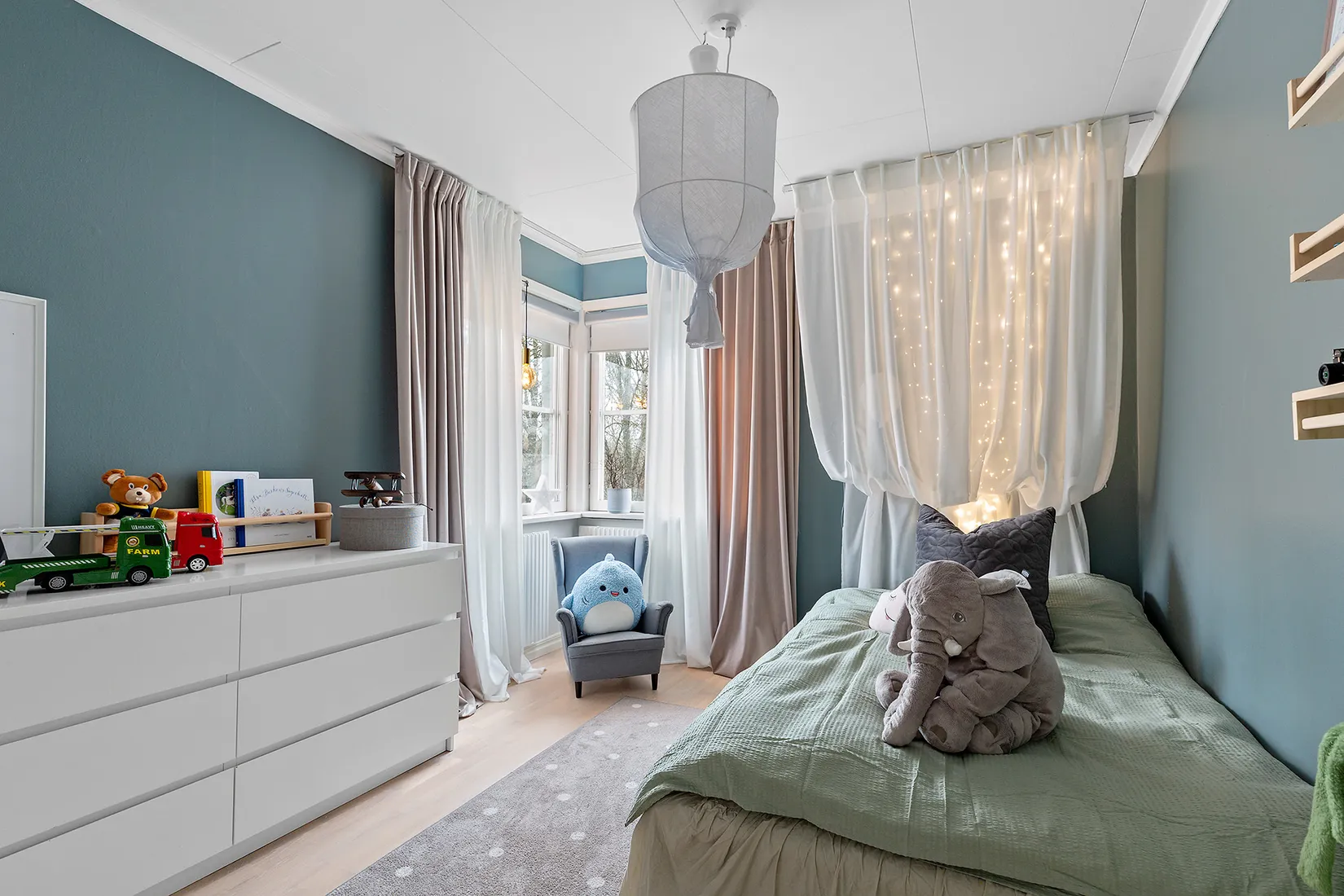 Villa, Gröna vägen 4, Håbo-Tibble Kyrkby, Upplands-Bro