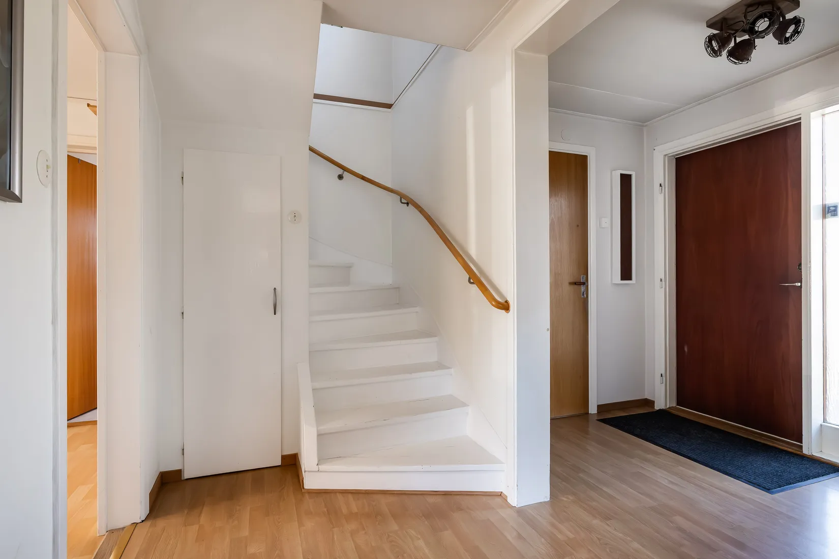 Villa, Mossbanegatan 3, Haga, Kumla