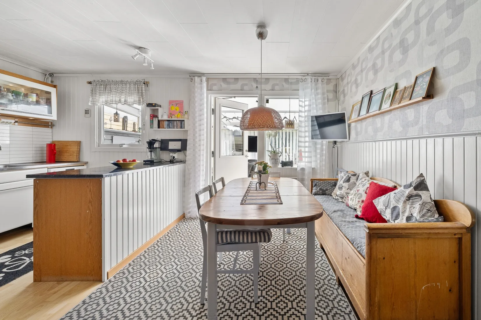 Villa, Radhus, Murkelvägen 240, Skånsta, Österåker