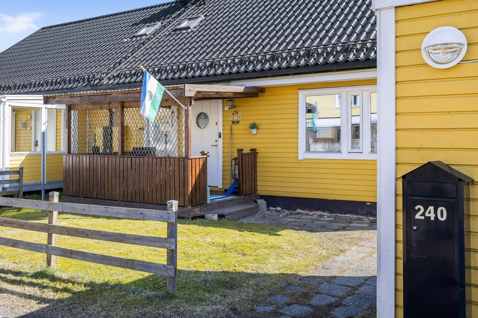 Villa, Radhus, Murkelvägen 240, Skånsta, Österåker