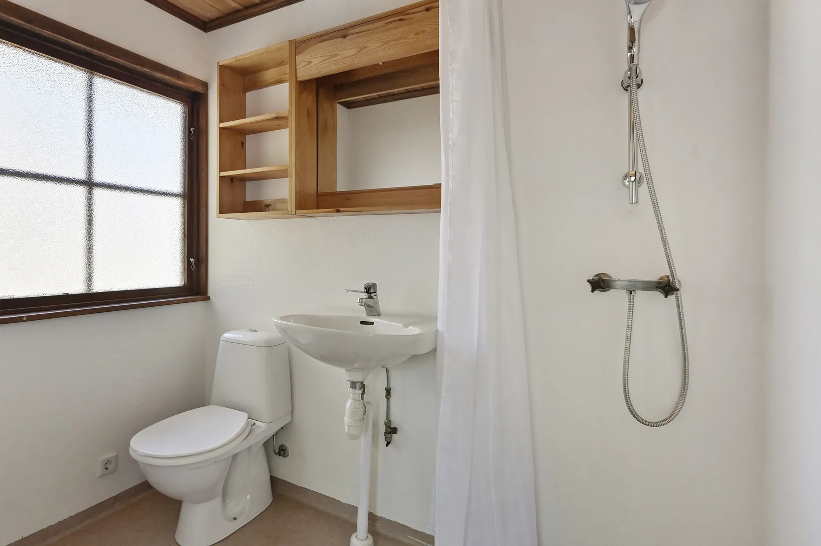 Villa, Kanotvägen 5, Södra Kopparmora, Värmdö