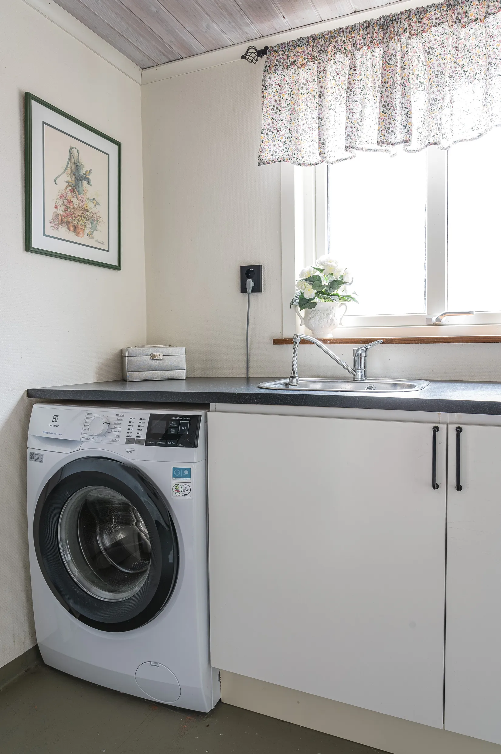 Villa, Bitterna Lillstugan 1, Bitterna, Vara