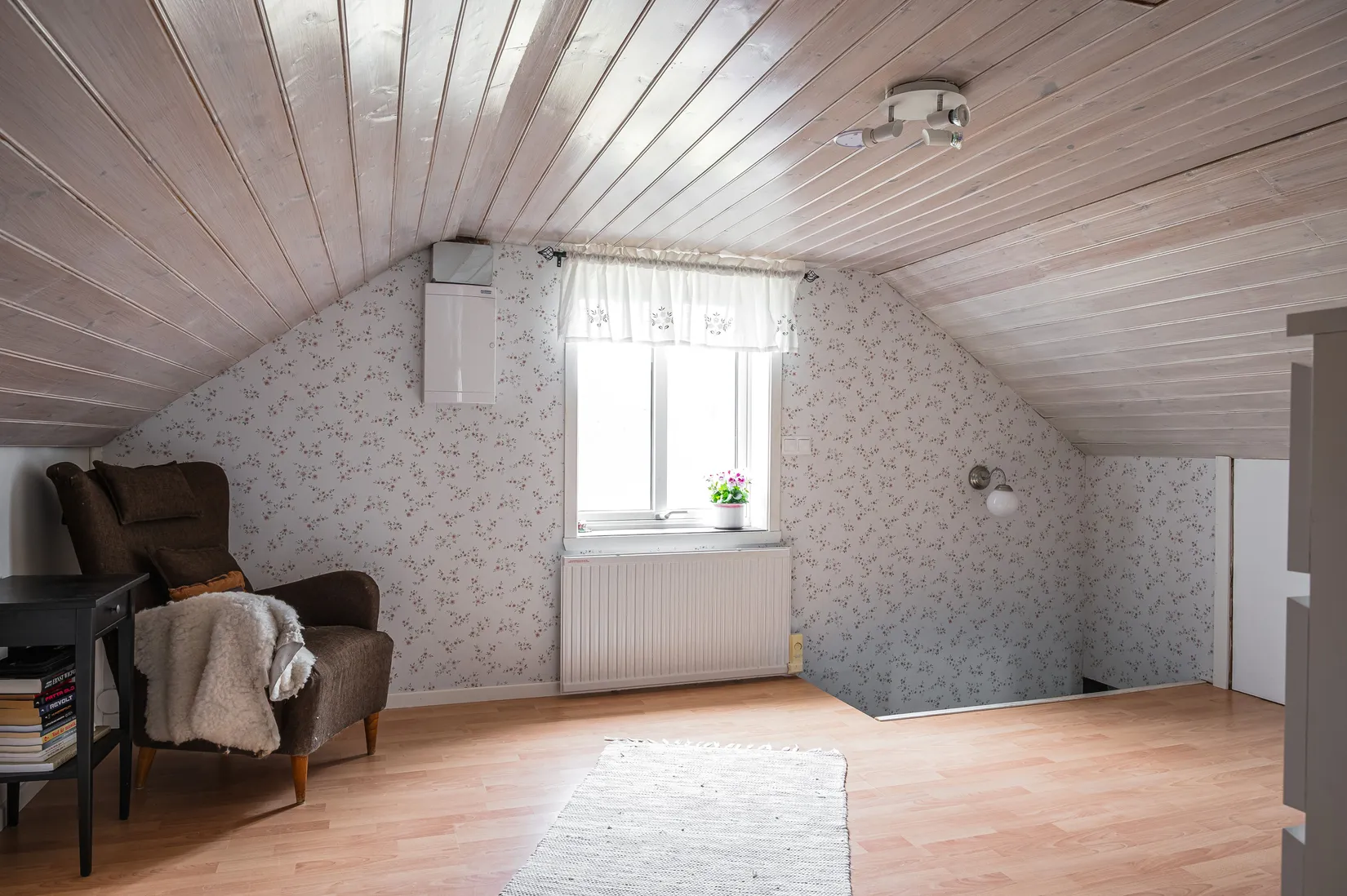 Villa, Bitterna Lillstugan 1, Bitterna, Vara