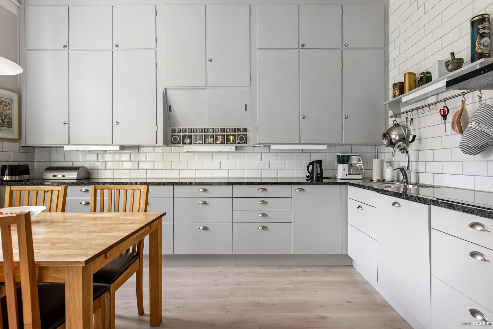 Villa, Prinsgatan 7, Centralt väster vid Karl-Johanparken, Örebro