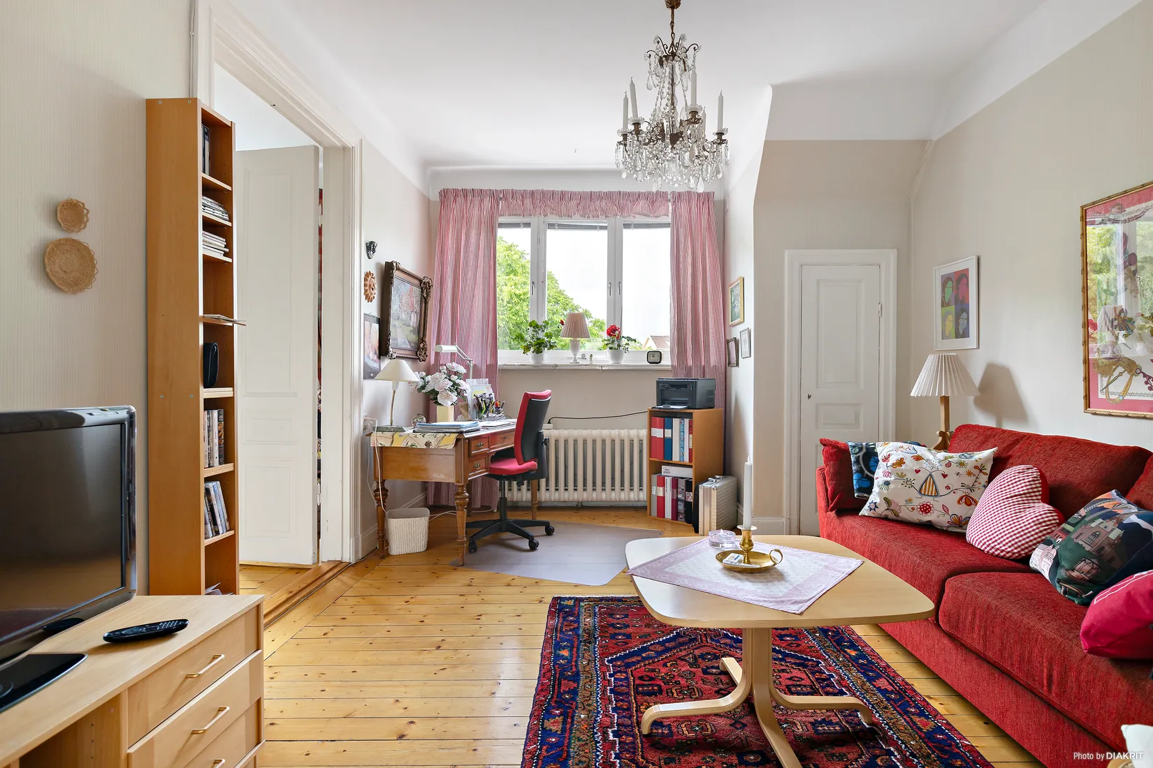 Villa, Prinsgatan 7, Centralt väster vid Karl-Johanparken, Örebro