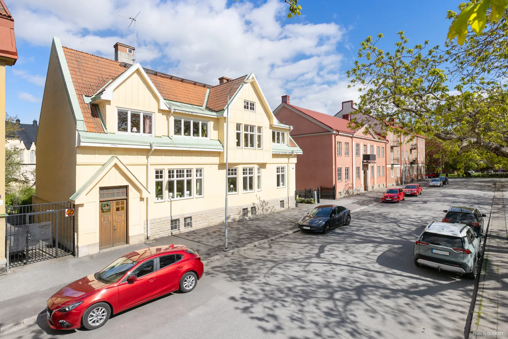 Villa, Prinsgatan 7, Centralt väster vid Karl-Johanparken, Örebro