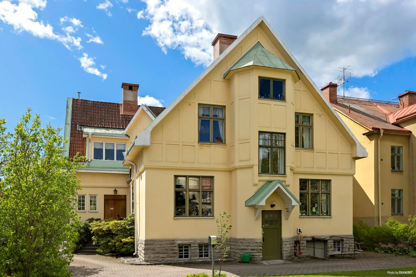 Villa, Prinsgatan 7, Centralt väster vid Karl-Johanparken, Örebro