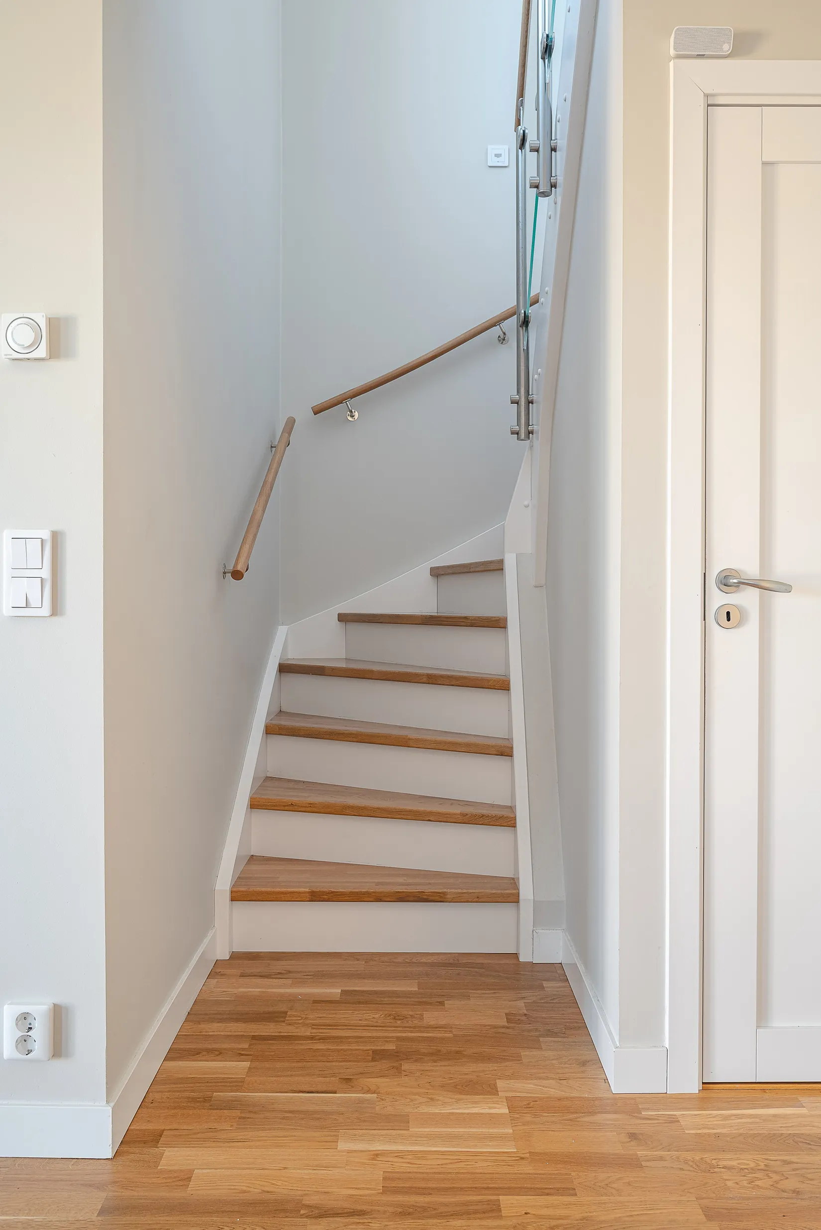 Villa, Radhus, Bastenshällsvägen 31, Arnö, Nyköping