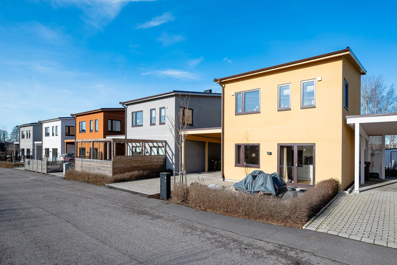 Villa, Radhus, Bastenshällsvägen 31, Arnö, Nyköping