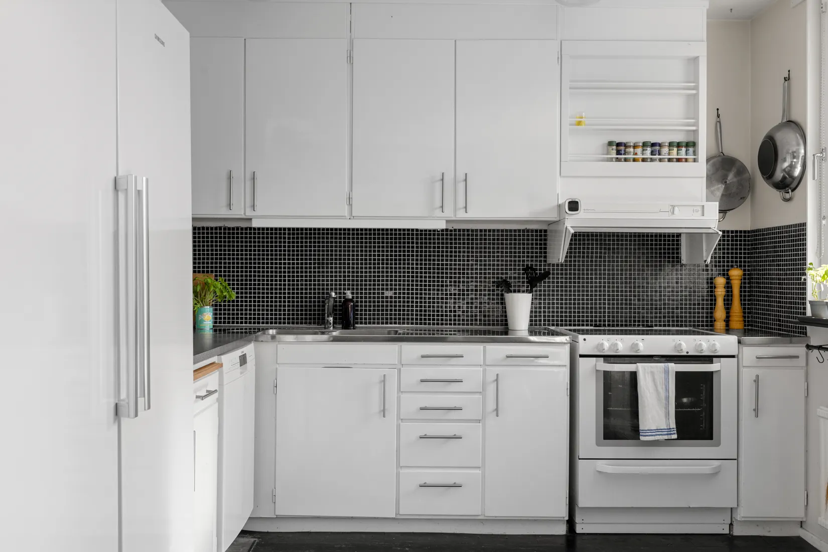 Bostadsrätt, Myggdalsvägen 118, Tyresö Centrum, Tyresö