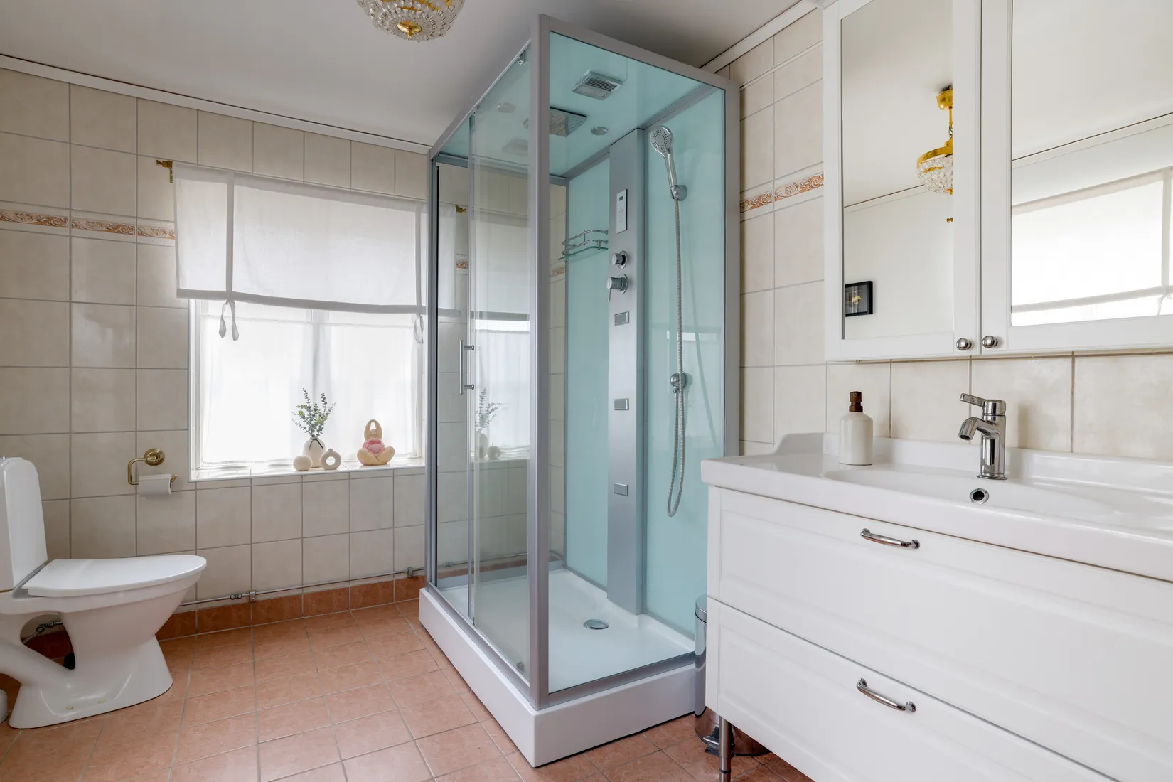 Villa, Riagatan 49, Ladugårdsängen, Örebro