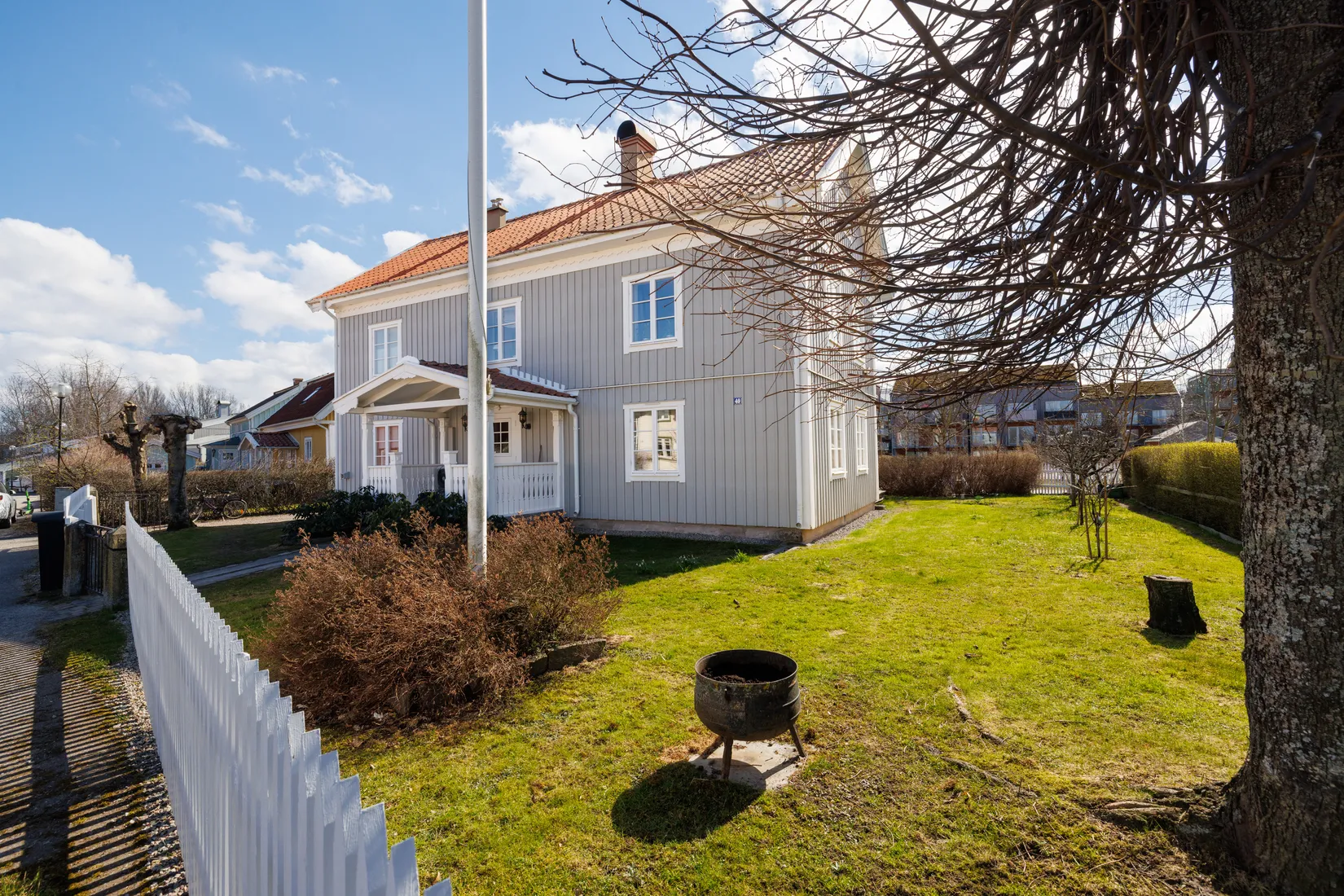 Villa, Riagatan 49, Ladugårdsängen, Örebro