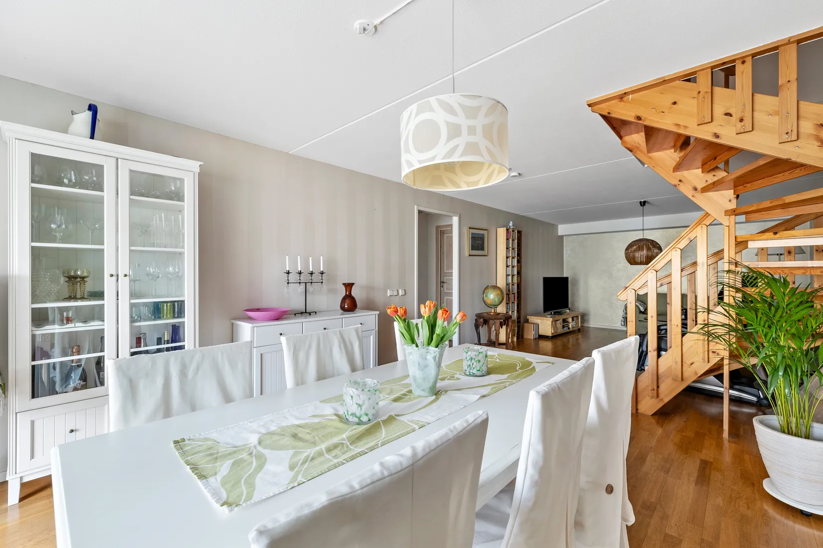 Bostadsrätt, Sidensvansvägen 83, Sjöberg, Sollentuna