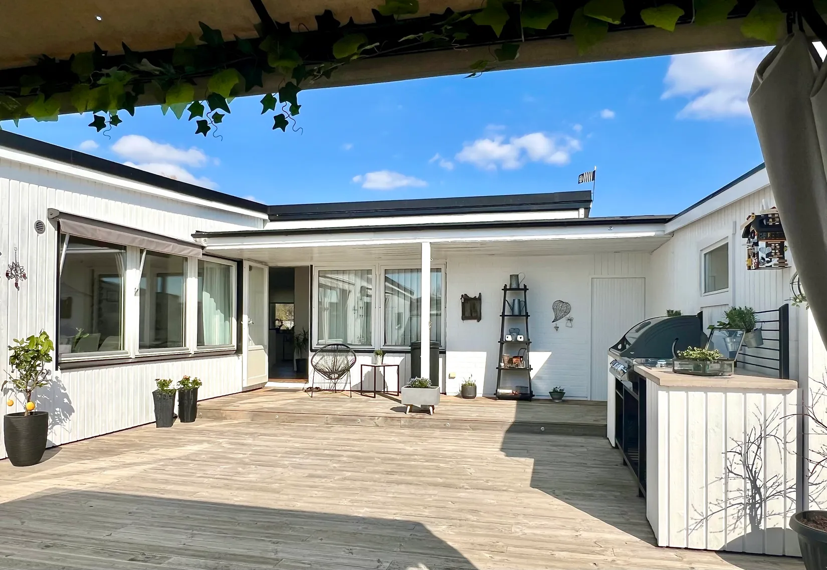 Radhus, Skepparvägen 51, Norra Svaneholm / Borstahusen, Landskrona