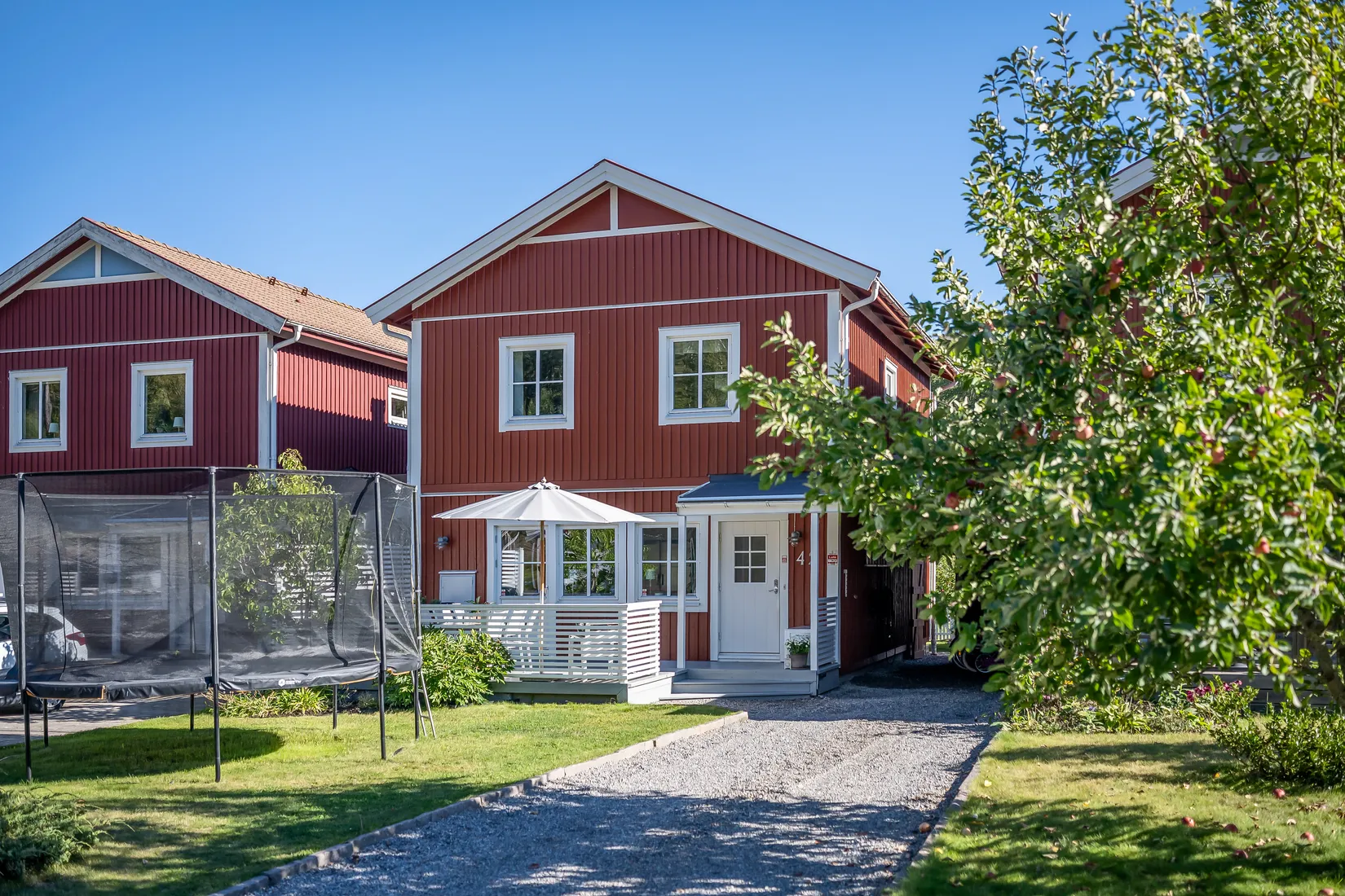 Villa, Radhus, Åvägen 42, Lidatorp, Nynäshamn