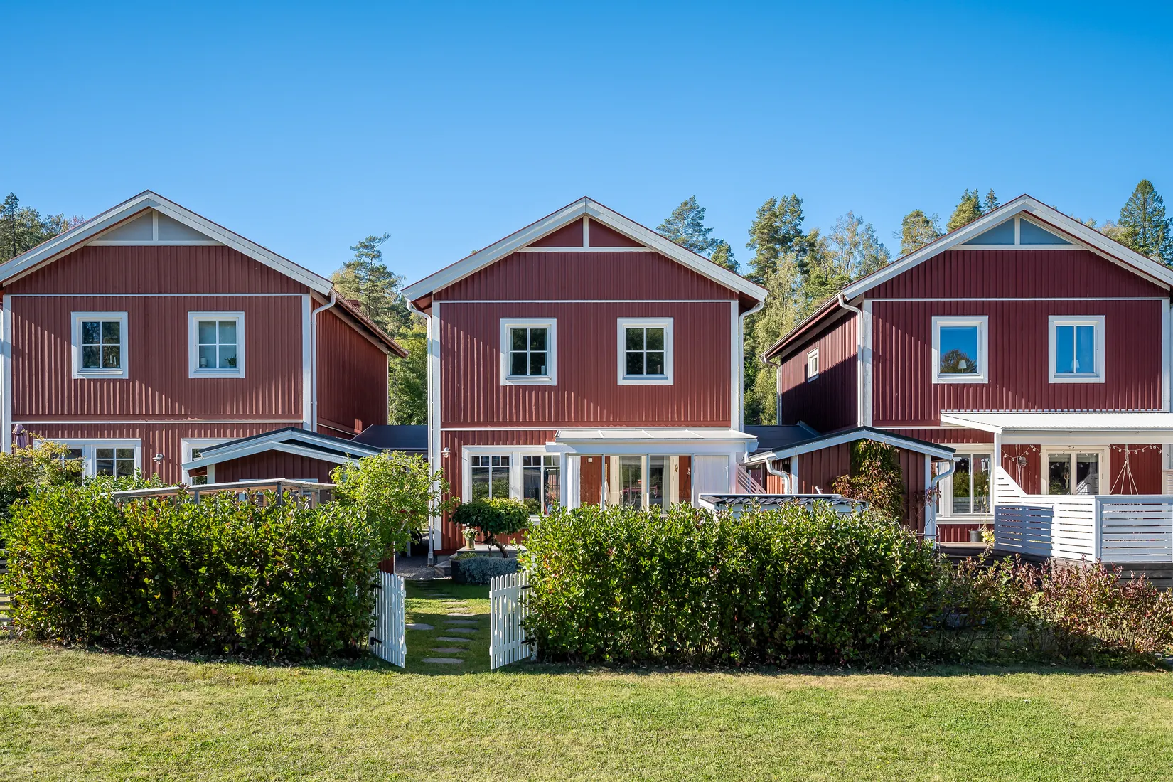 Villa, Radhus, Åvägen 42, Lidatorp, Nynäshamn