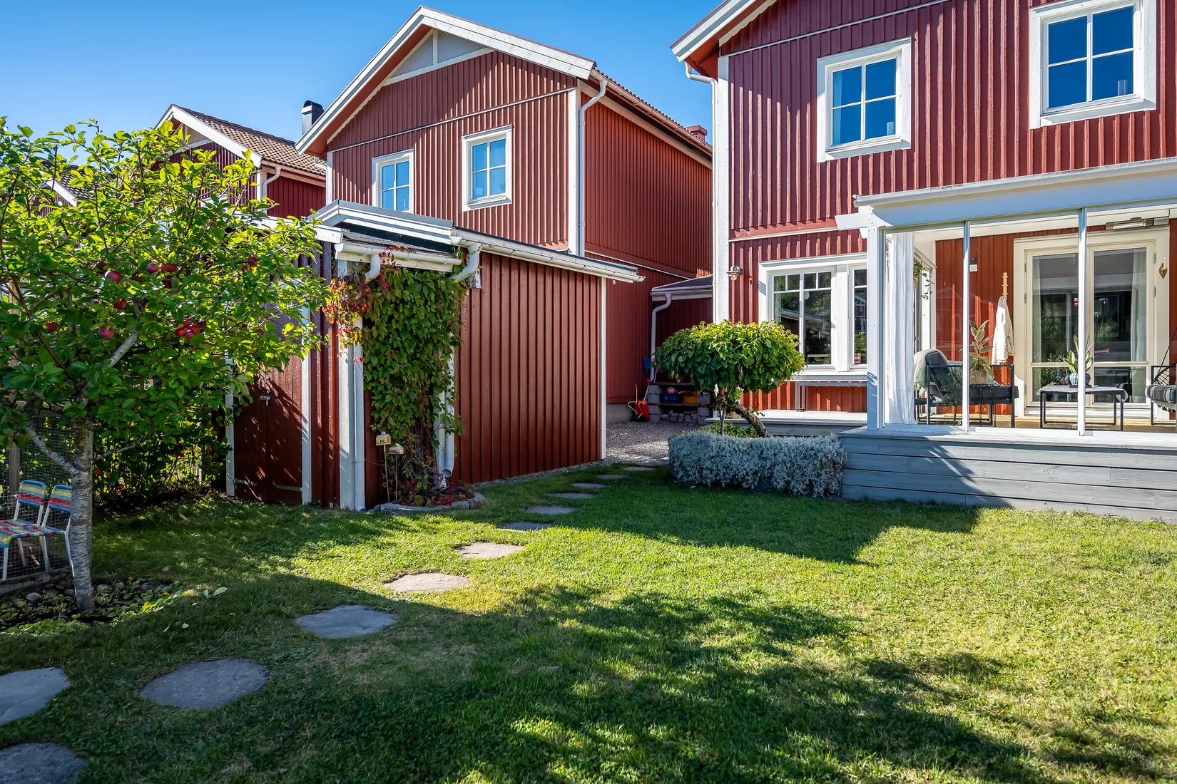 Villa, Radhus, Åvägen 42, Lidatorp, Nynäshamn
