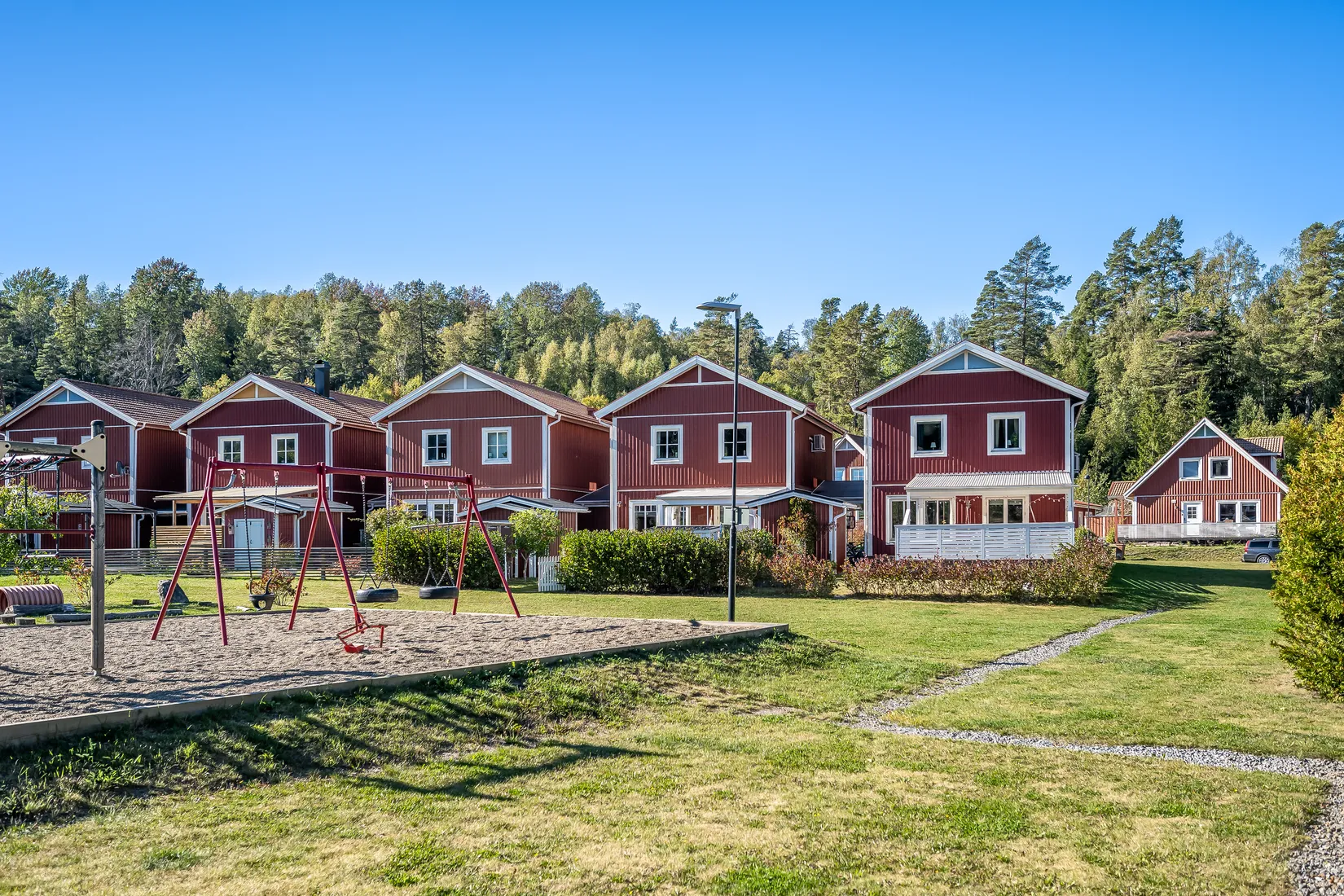 Villa, Radhus, Åvägen 42, Lidatorp, Nynäshamn