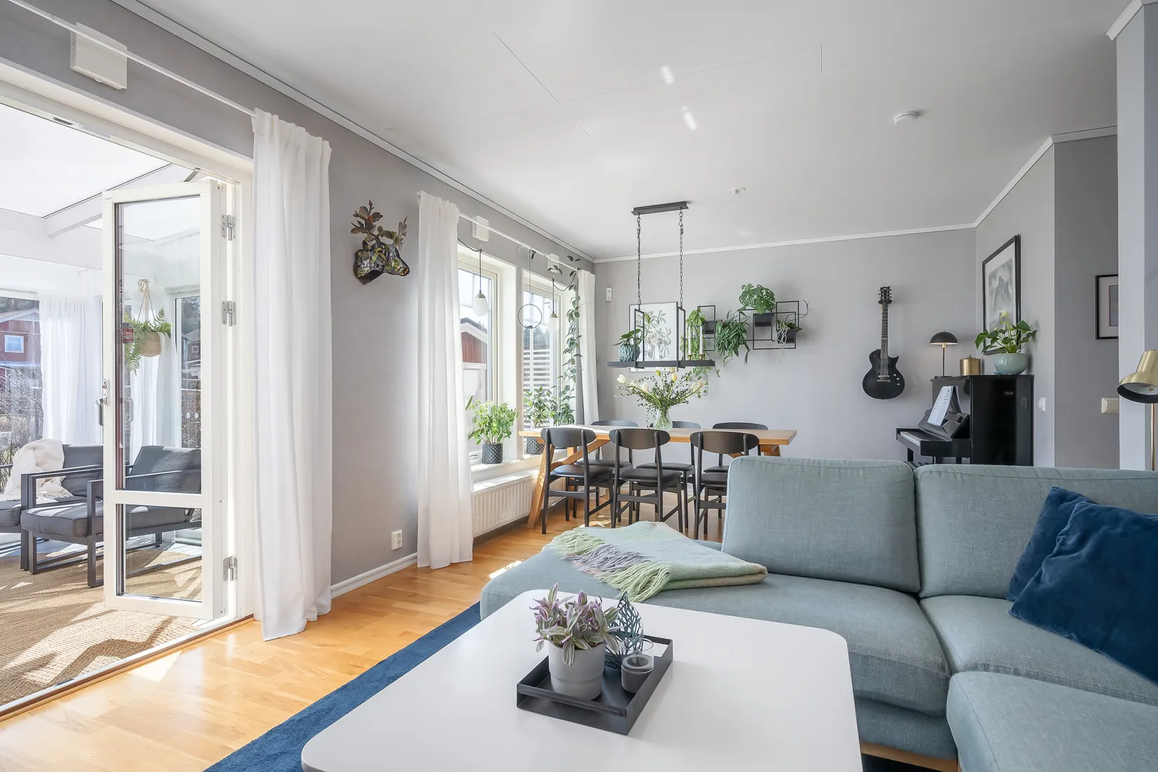 Villa, Radhus, Åvägen 42, Lidatorp, Nynäshamn