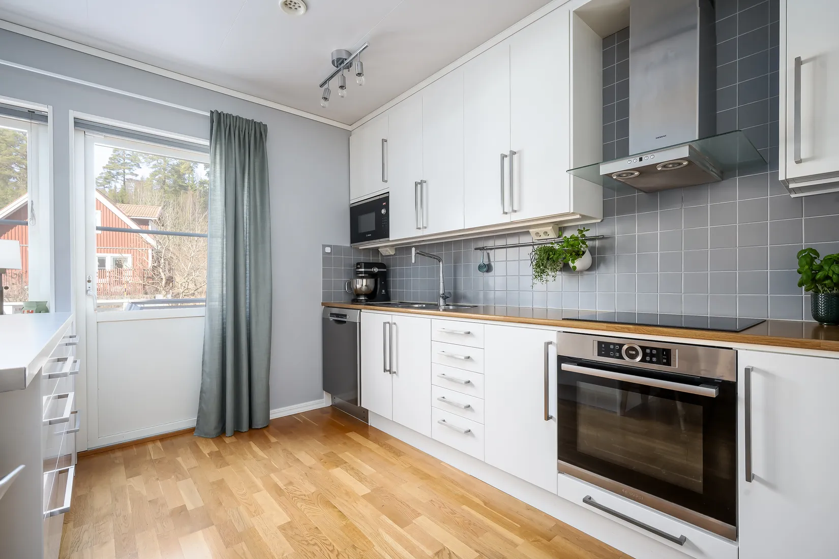 Villa, Radhus, Åvägen 42, Lidatorp, Nynäshamn