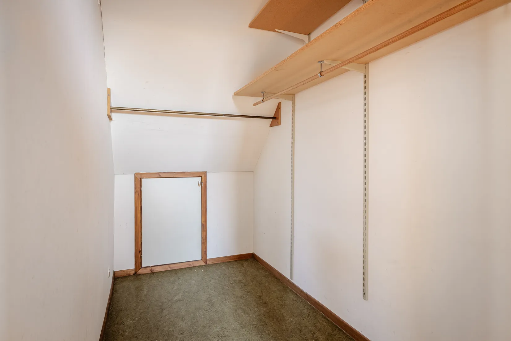 Villa, Helgarögränd 6, Örby, Stockholm