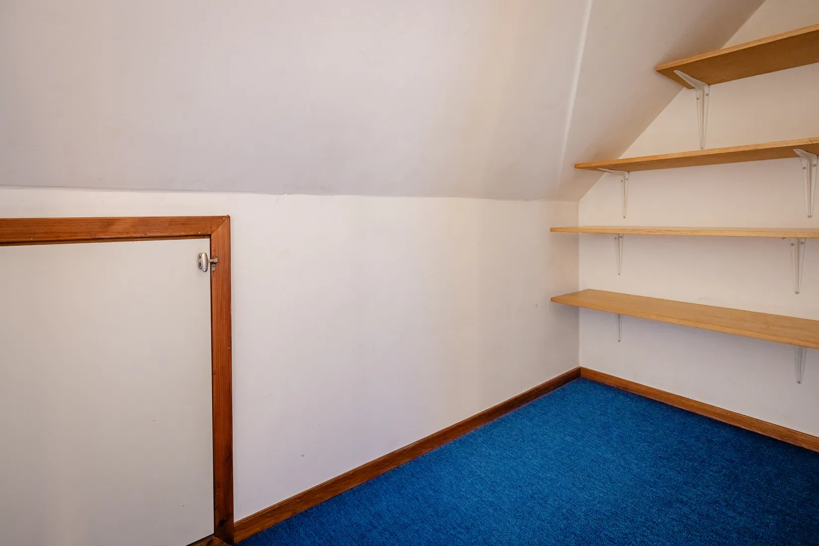 Villa, Helgarögränd 6, Örby, Stockholm