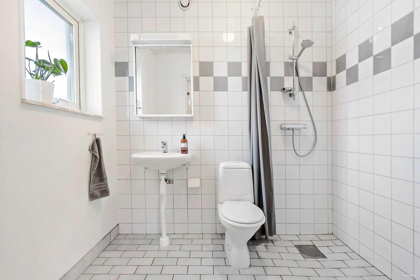 Villa, Tallbarrstigen 12, Uthamra, Vallentuna