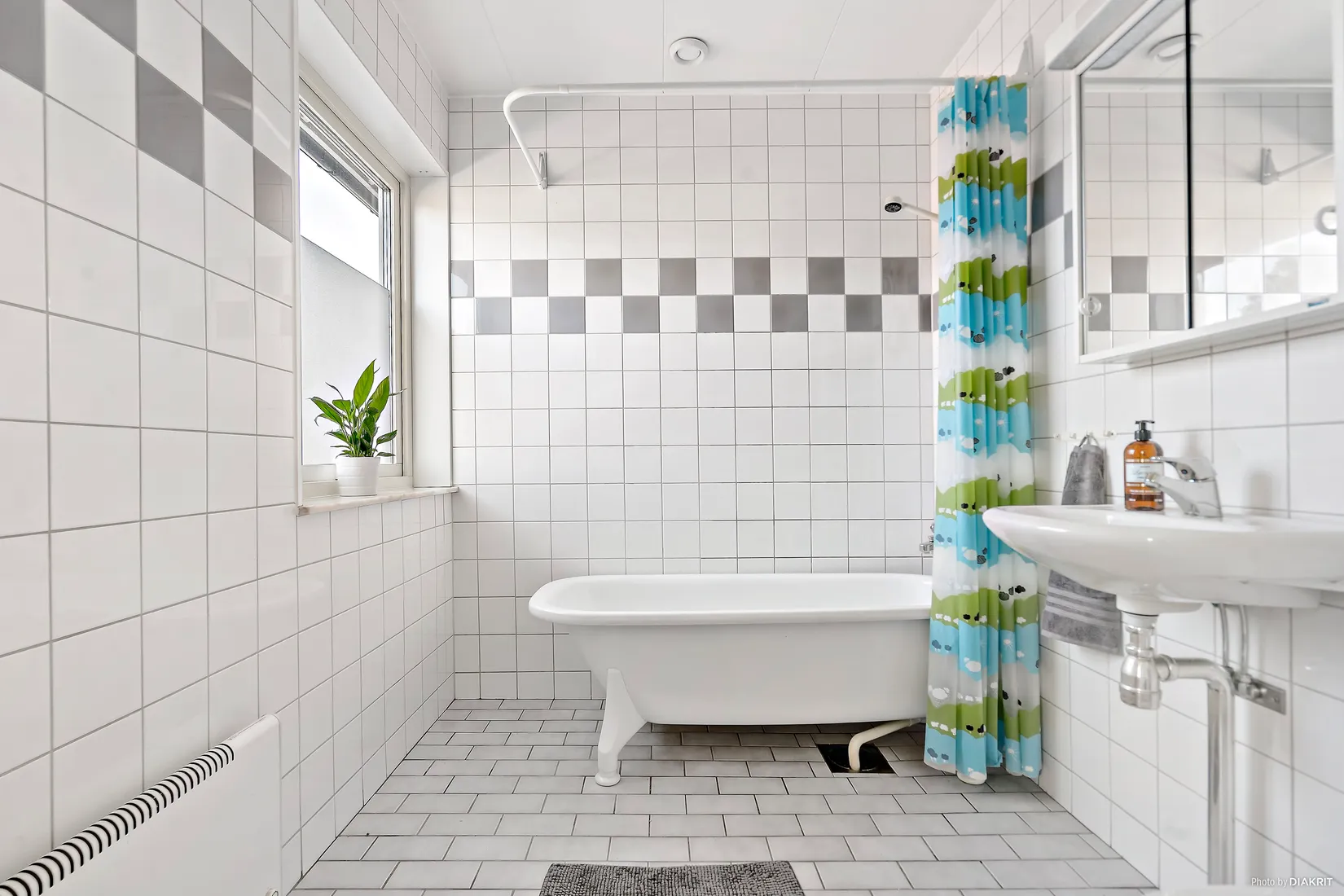 Villa, Tallbarrstigen 12, Uthamra, Vallentuna