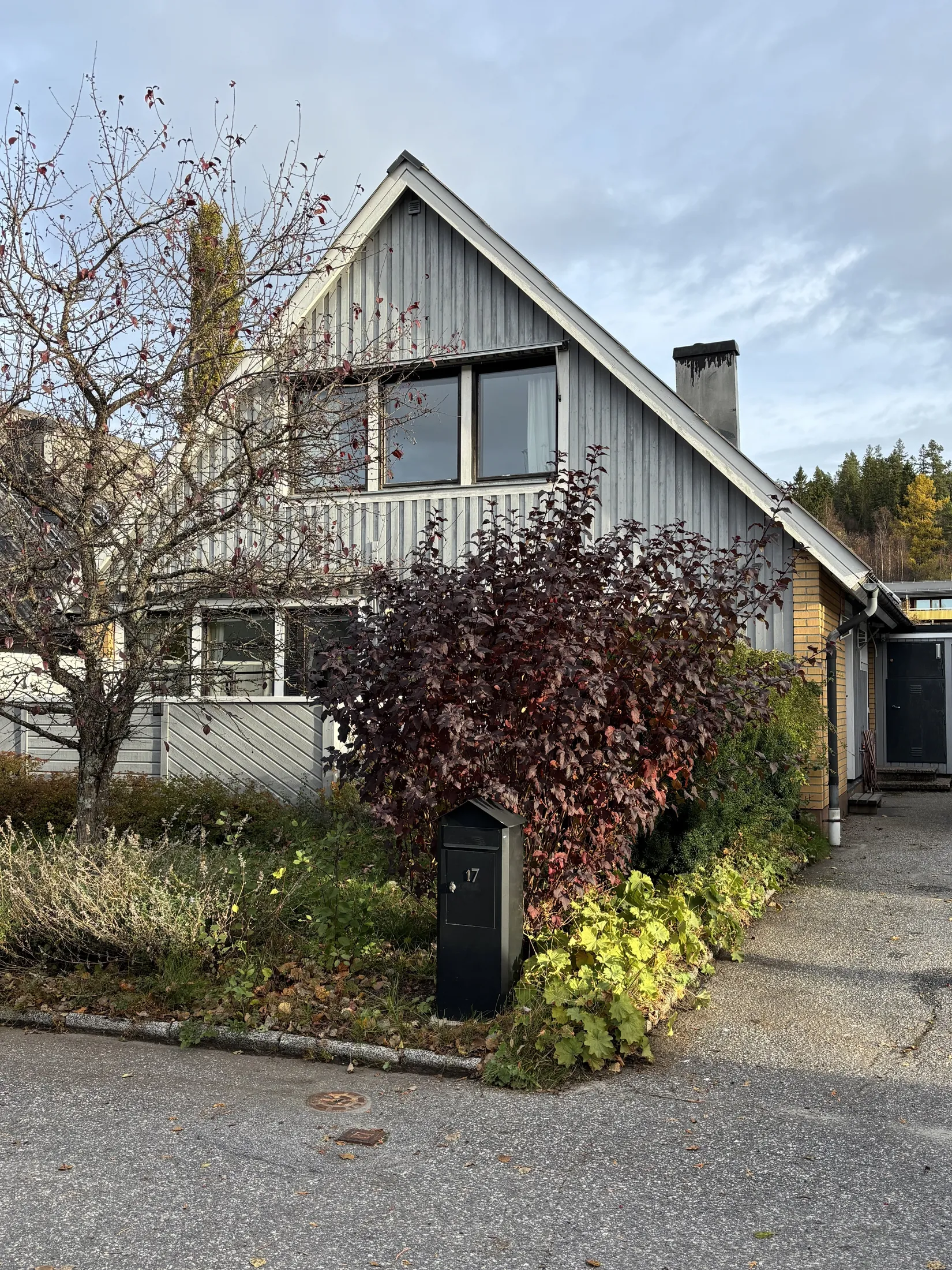 Radhus, Flöjtgatan 17, Gånsvik, Härnösand